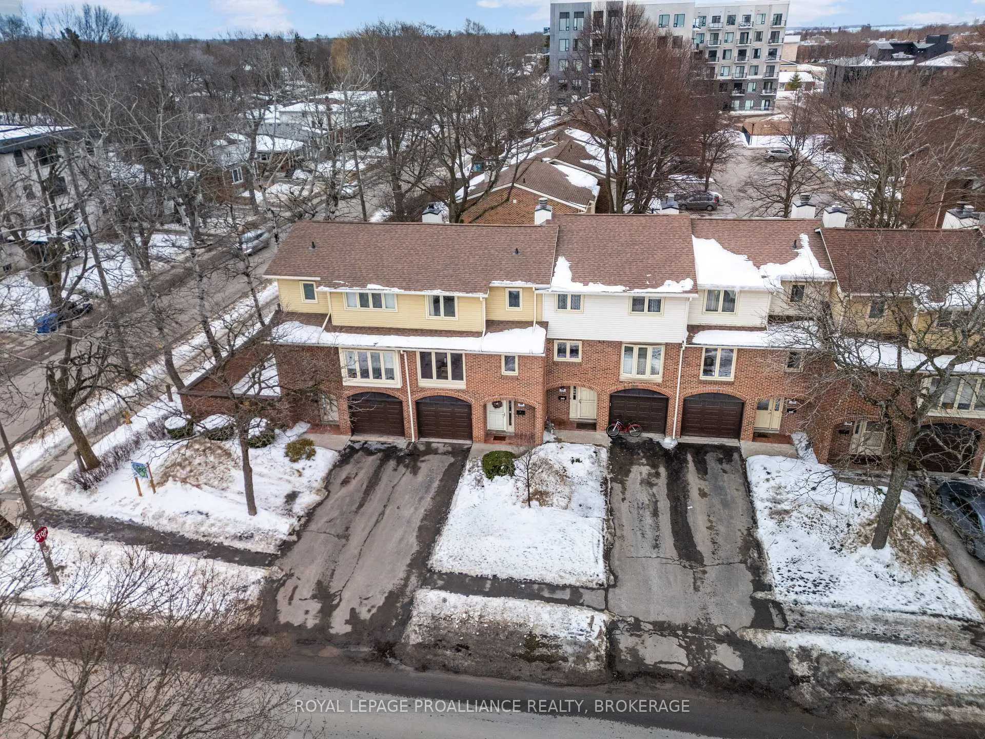 Photo 35 of Unit 39, 115 Wright Crescent, Kingston, Central City East — HOMEH