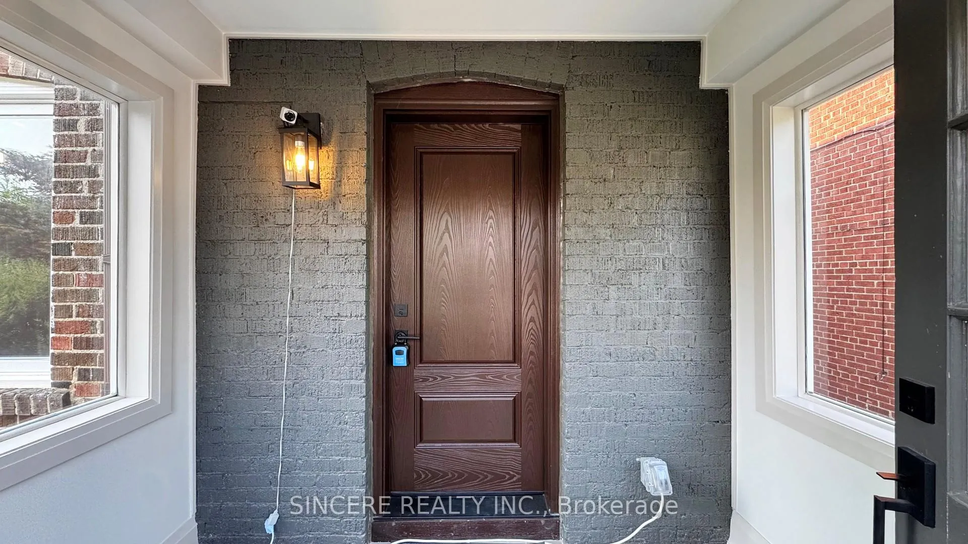 Photo 5 of 123 Lawrence Avenue W, Toronto, Lawrence Park North — HOMEH