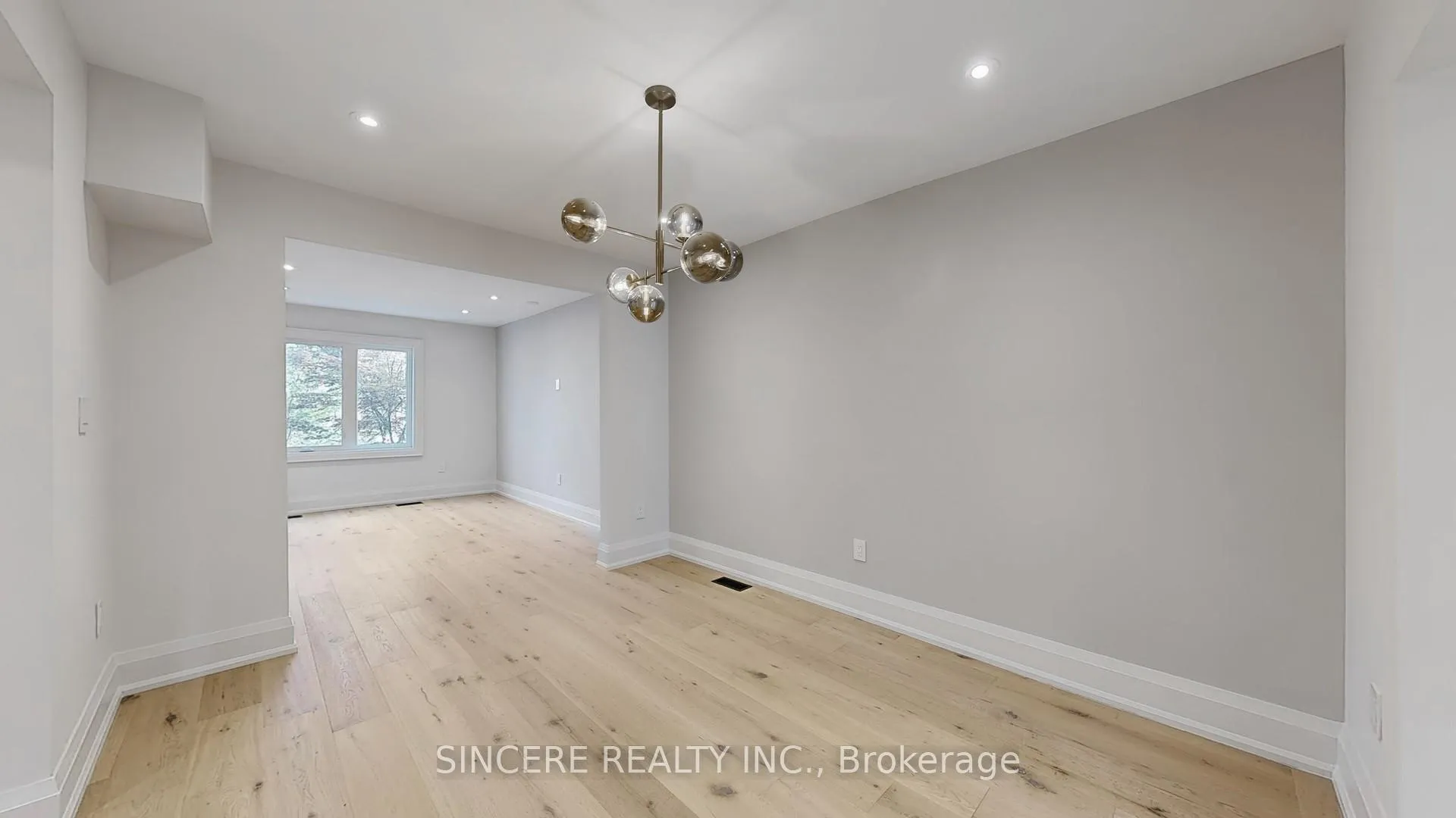 Photo 12 of 123 Lawrence Avenue W, Toronto, Lawrence Park North — HOMEH