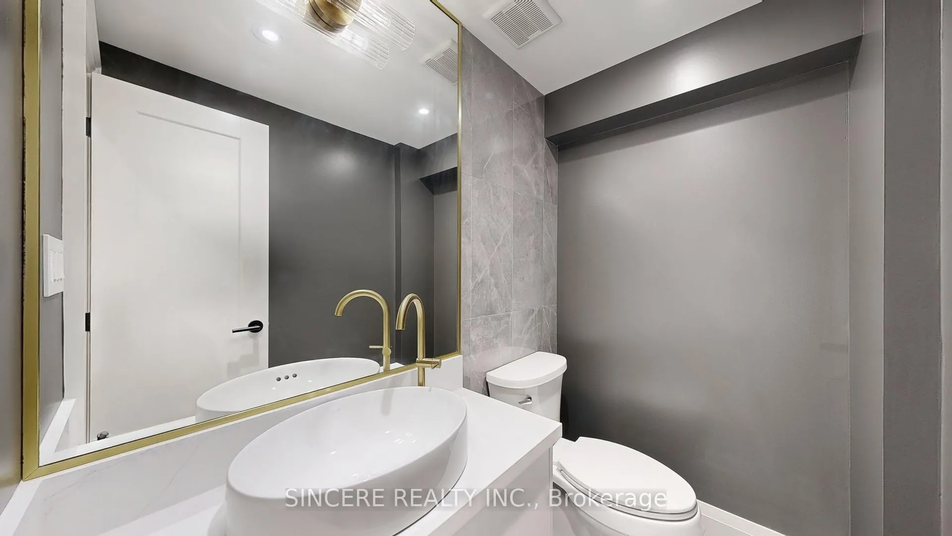 Photo 19 of 123 Lawrence Avenue W, Toronto, Lawrence Park North — HOMEH