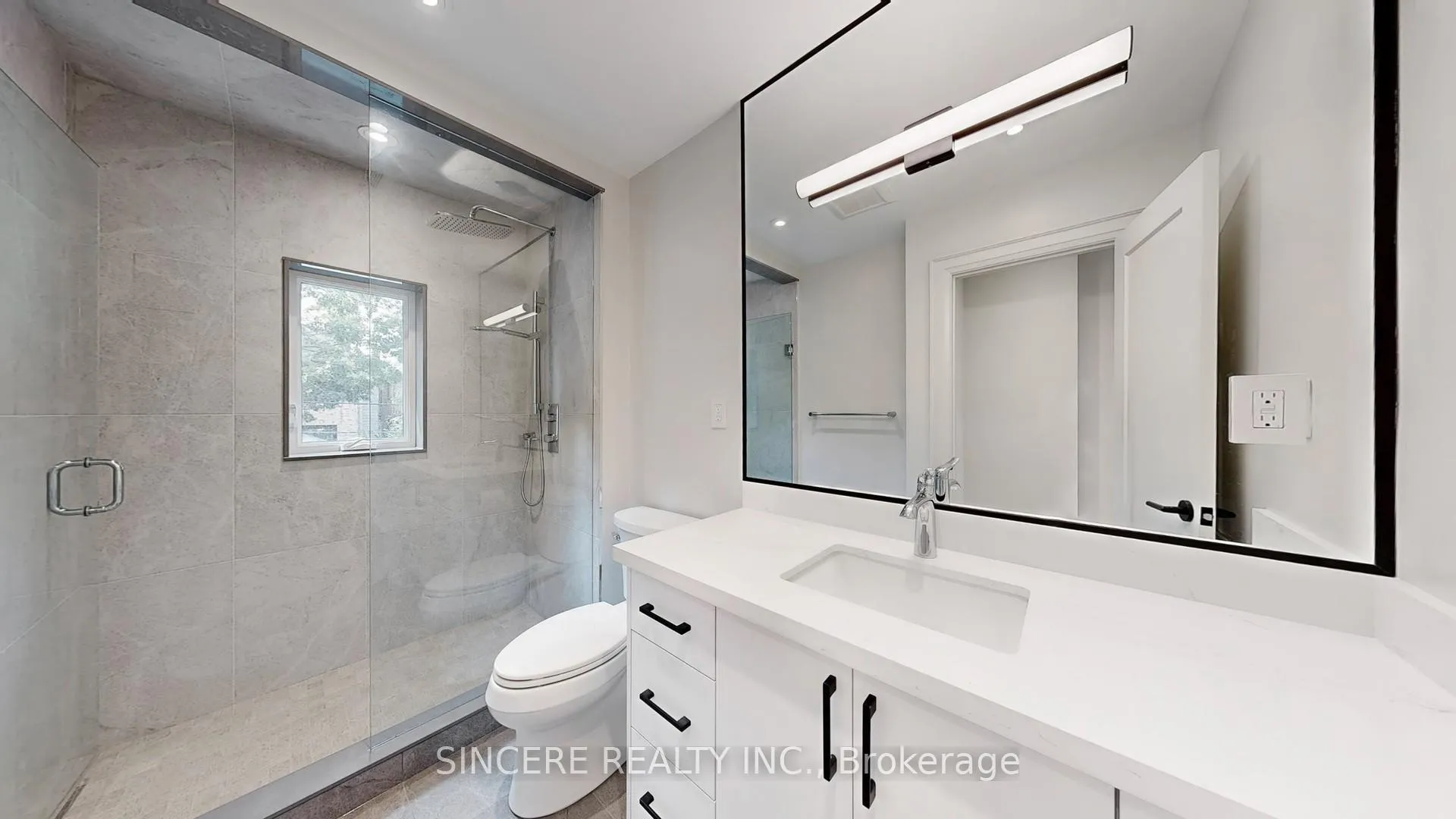 Photo 32 of 123 Lawrence Avenue W, Toronto, Lawrence Park North — HOMEH
