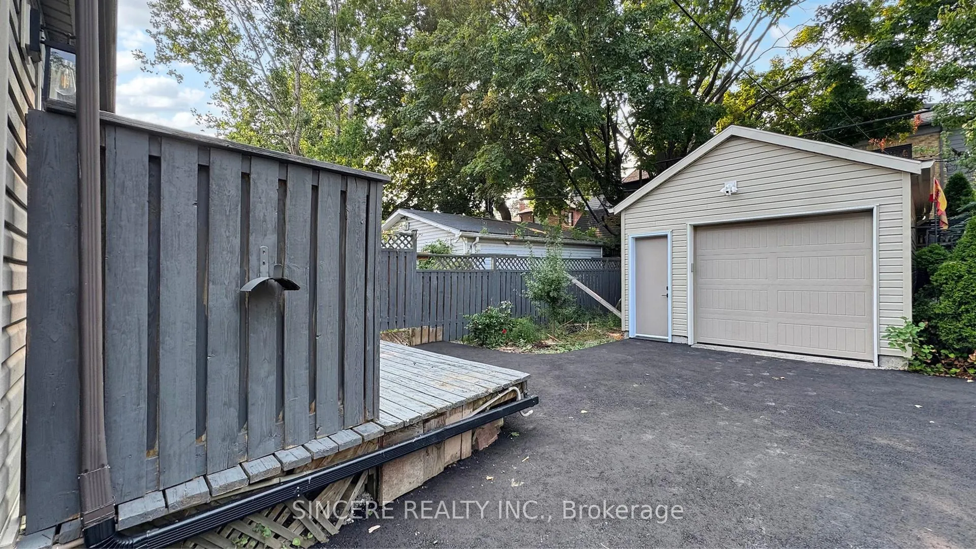 Photo 43 of 123 Lawrence Avenue W, Toronto, Lawrence Park North — HOMEH