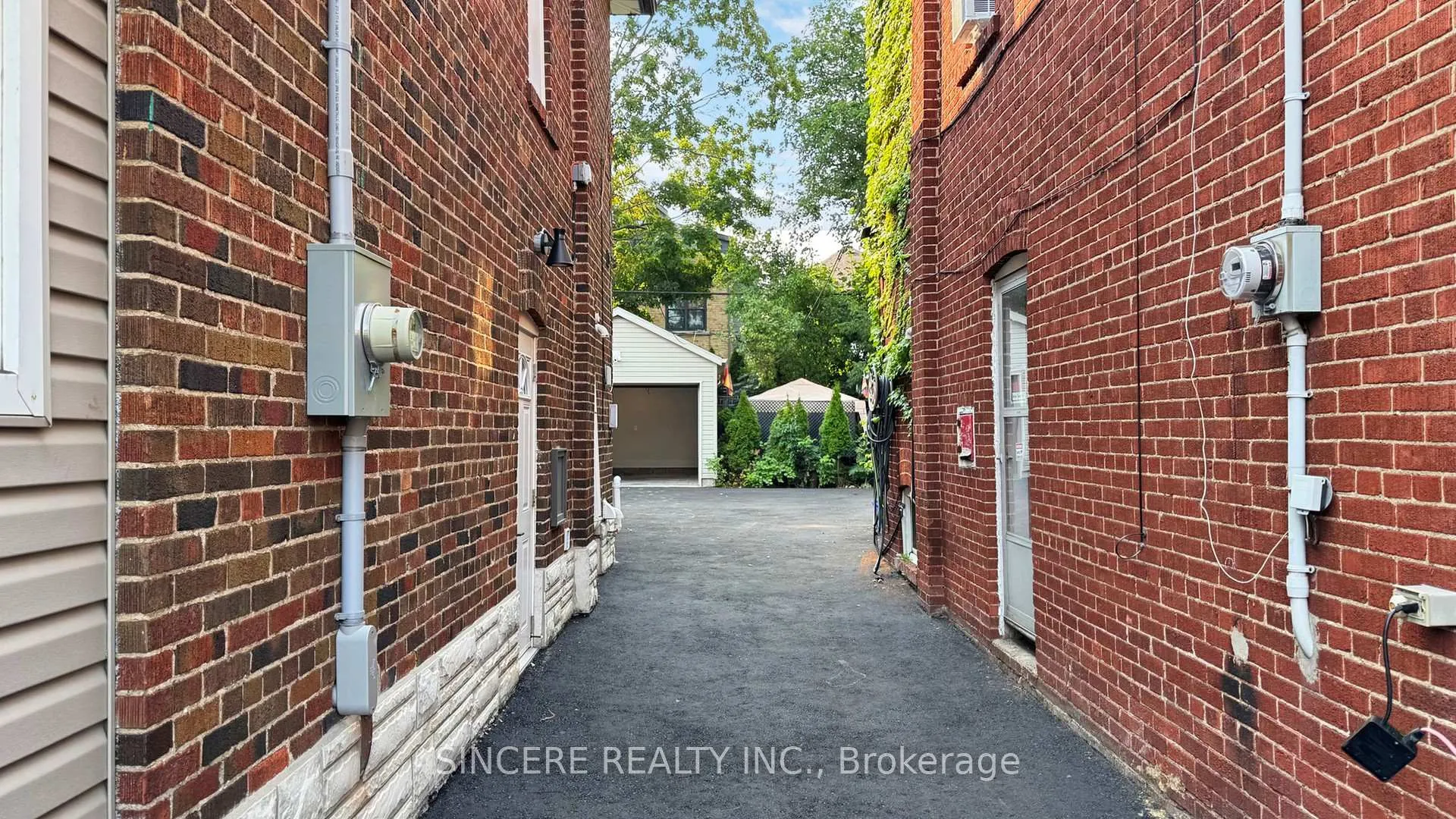 Photo 46 of 123 Lawrence Avenue W, Toronto, Lawrence Park North — HOMEH