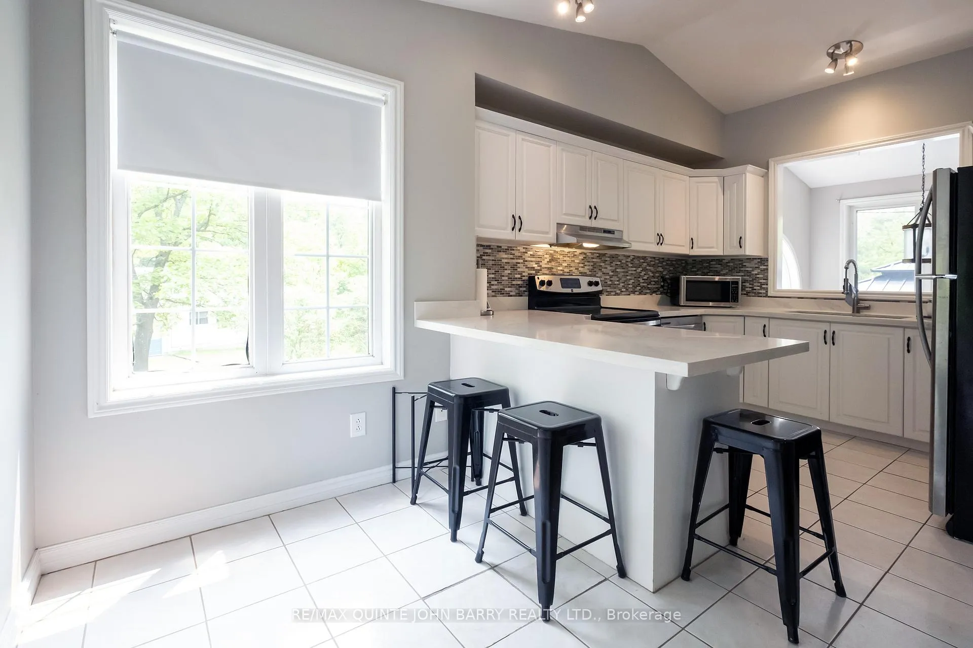 Photo 8 of 524 Christiani Road, Quinte West, Murray Ward — HOMEH