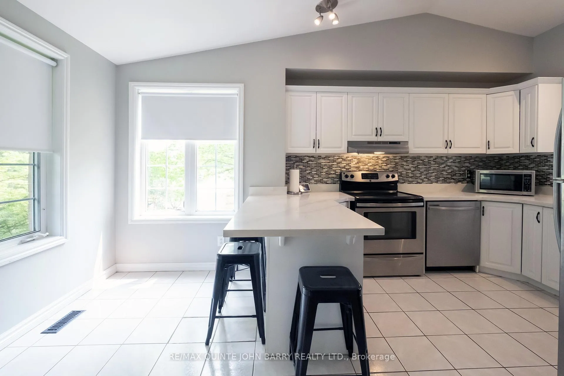 Photo 9 of 524 Christiani Road, Quinte West, Murray Ward — HOMEH