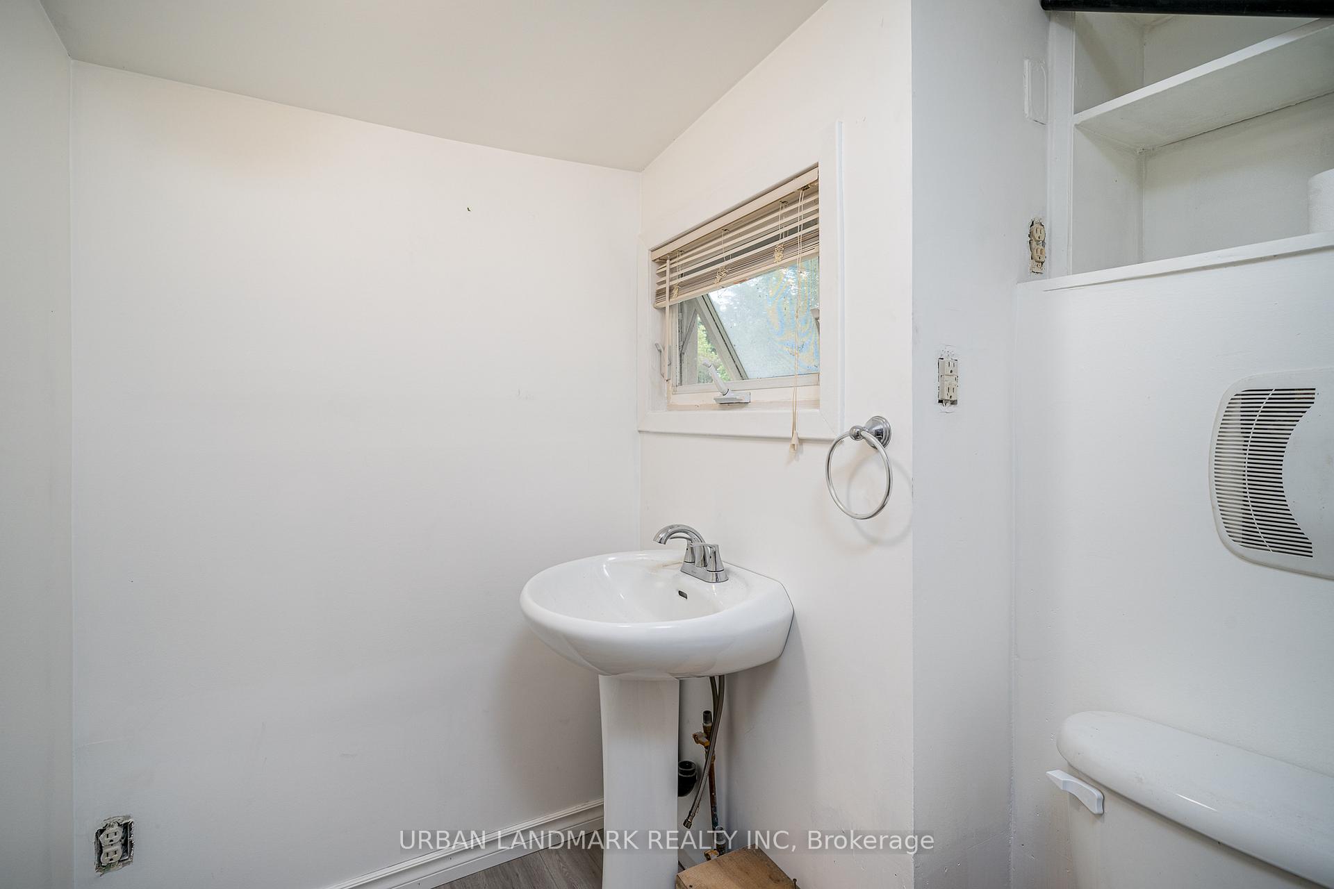 Photo 11 of 32 Dingman Street, Madoc — HOMEH