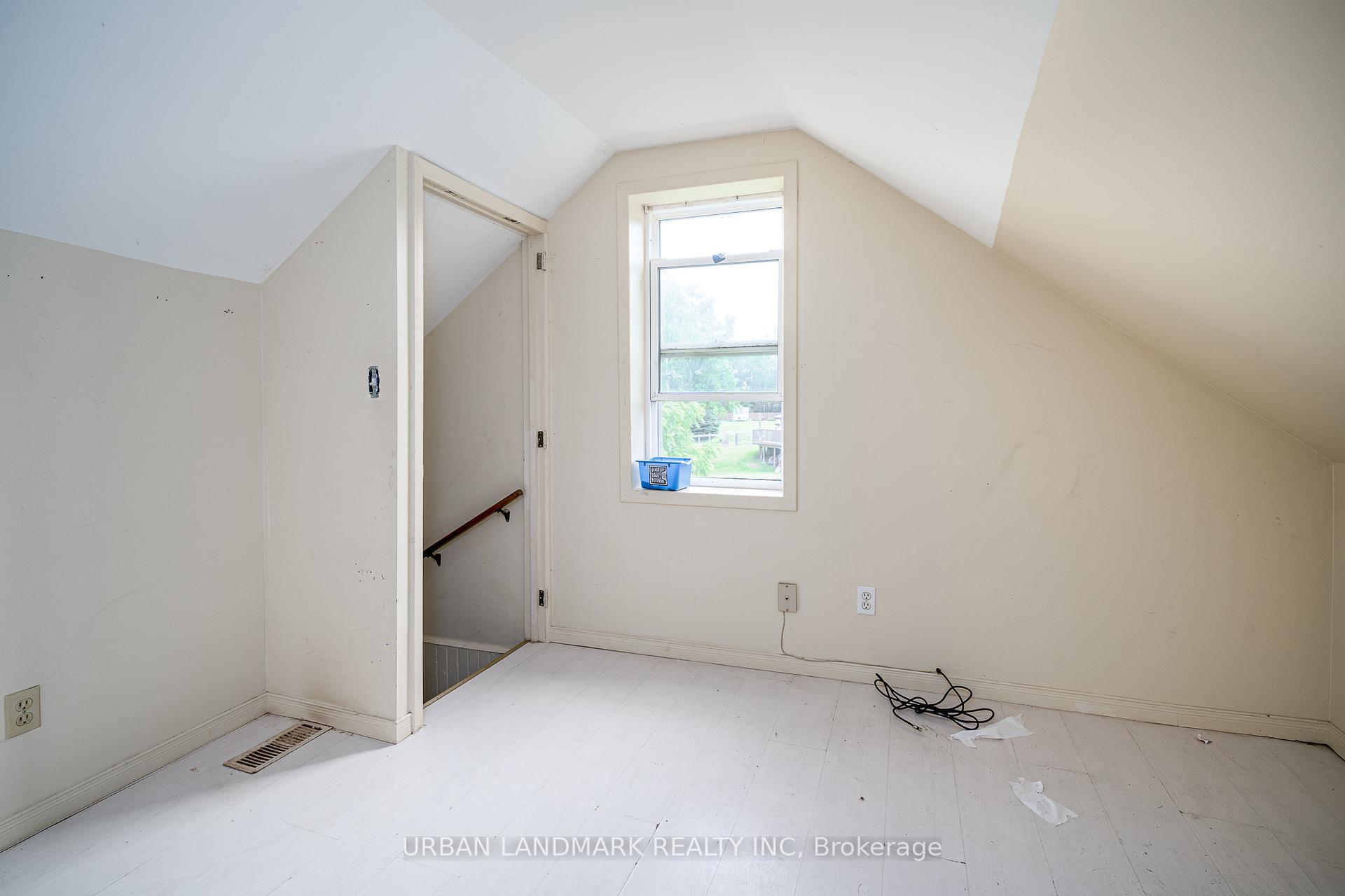 Photo 19 of 32 Dingman Street, Madoc — HOMEH