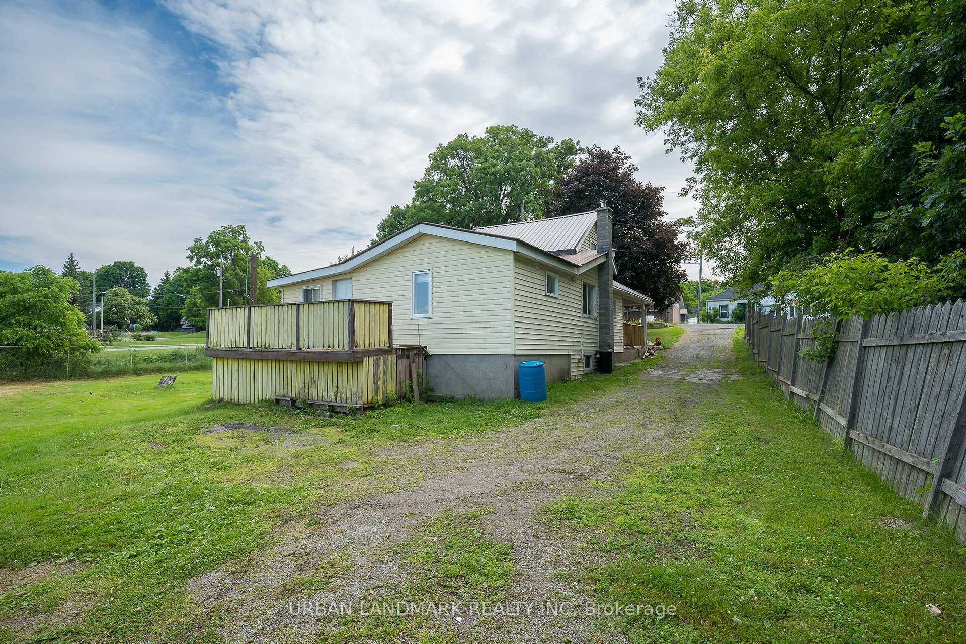 Photo 20 of 32 Dingman Street, Madoc — HOMEH