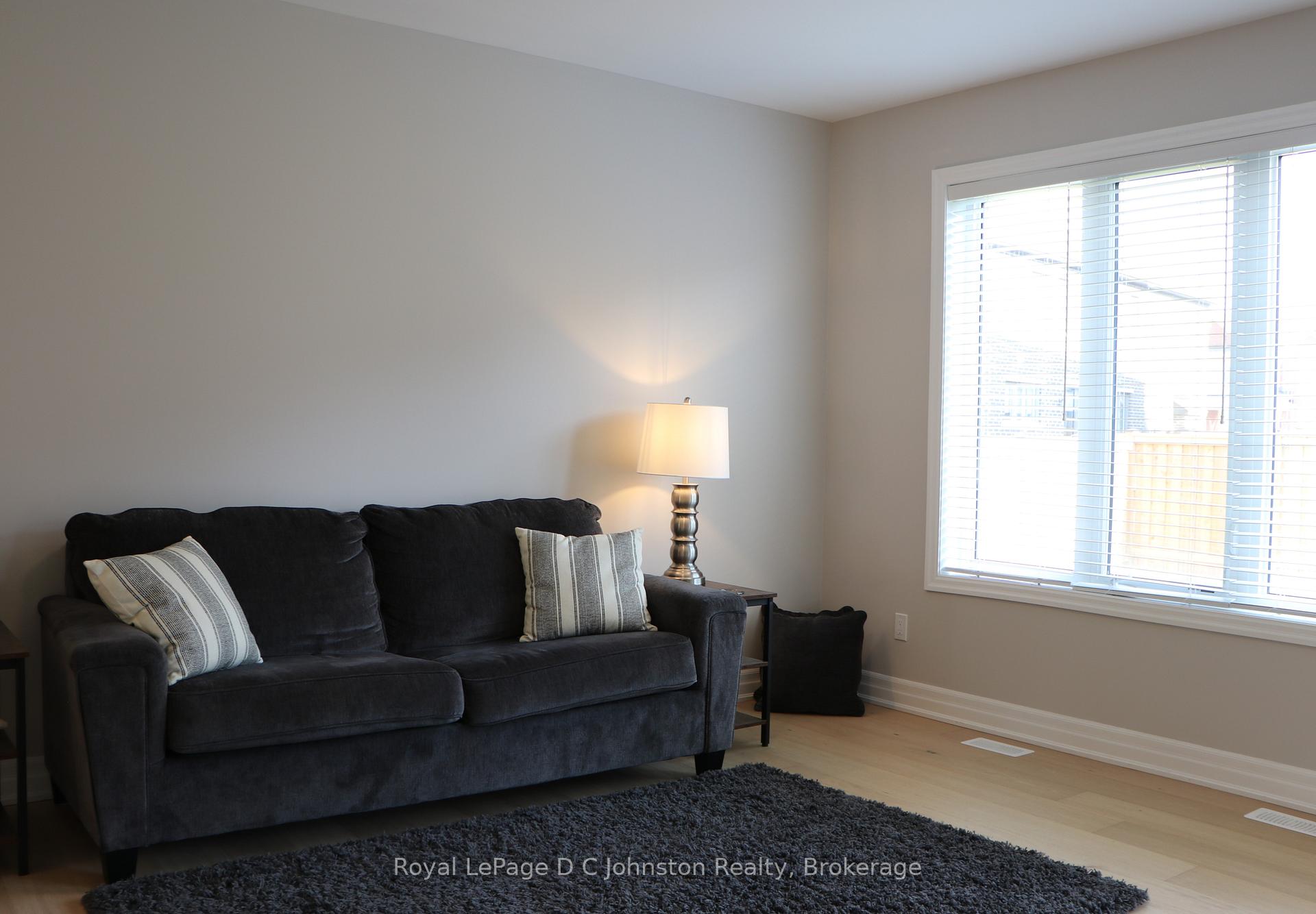 Photo 10 of 58 William Nador Street, Kitchener — HOMEH