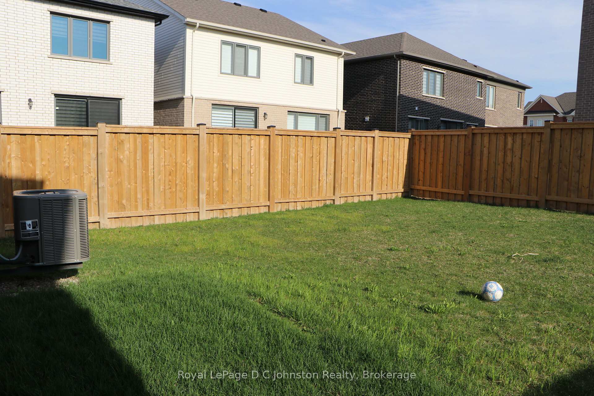 Photo 12 of 58 William Nador Street, Kitchener — HOMEH