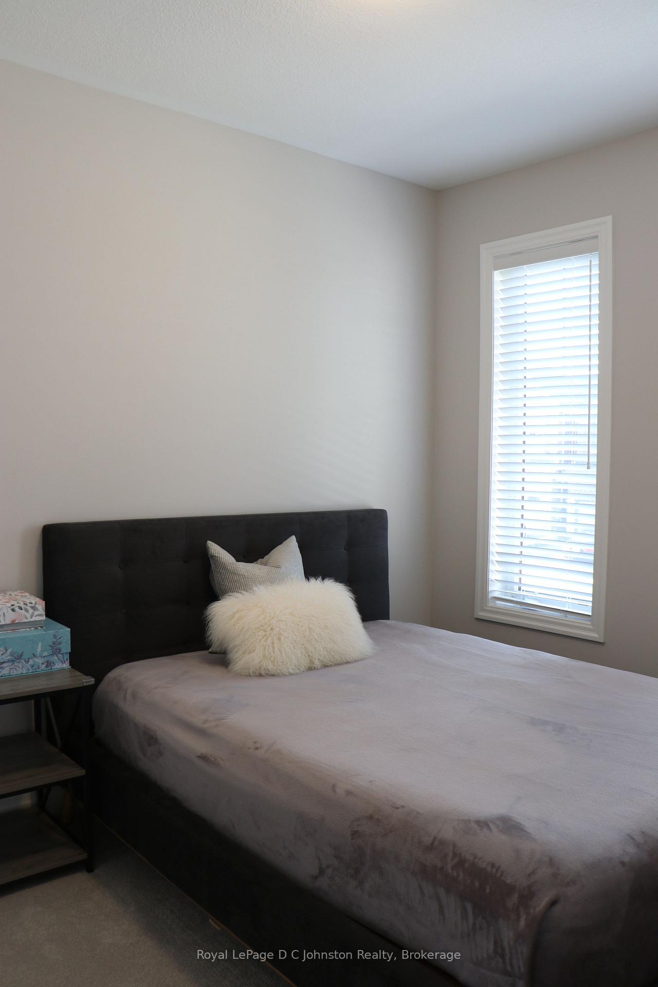 Photo 25 of 58 William Nador Street, Kitchener — HOMEH