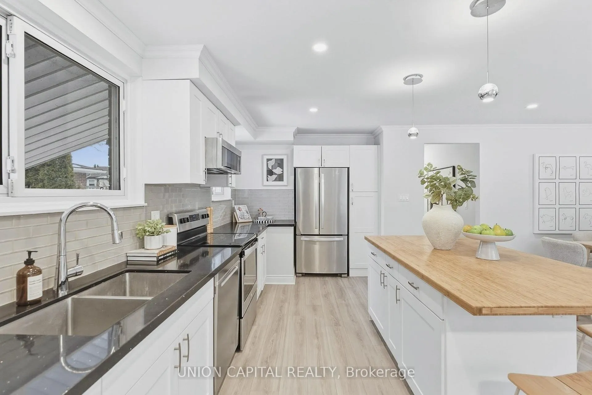 Photo 4 of 144 Clements Road E, Ajax, South East — HOMEH