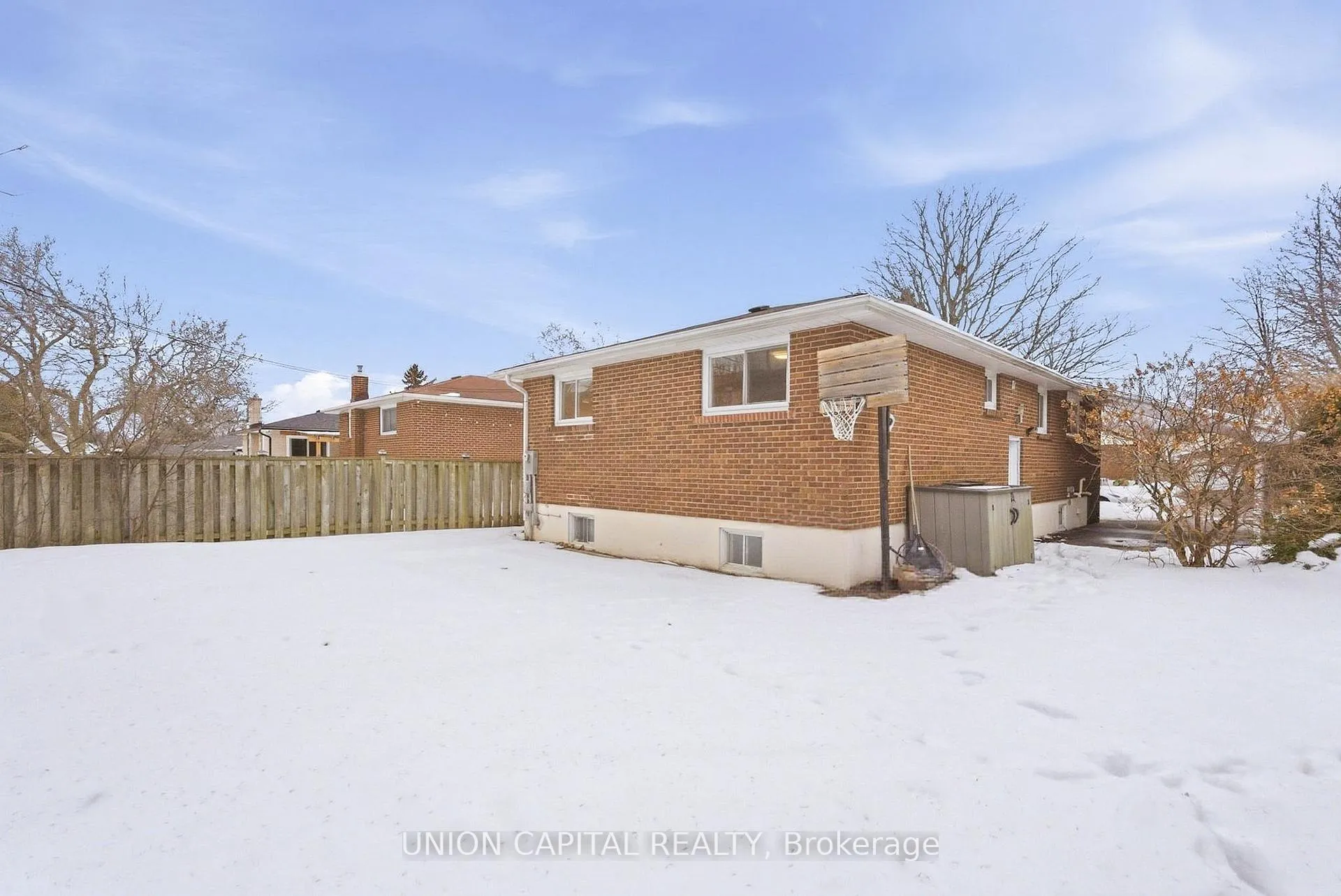 Photo 24 of 144 Clements Road E, Ajax, South East — HOMEH