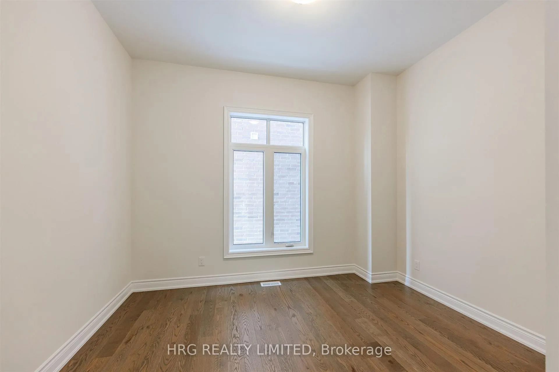 Photo 14 of 13 Brabin Circle N, Whitby, Rural Whitby — HOMEH