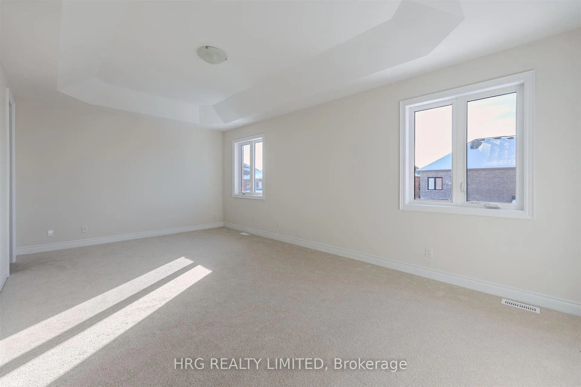 Photo 18 of 13 Brabin Circle N, Whitby, Rural Whitby — HOMEH