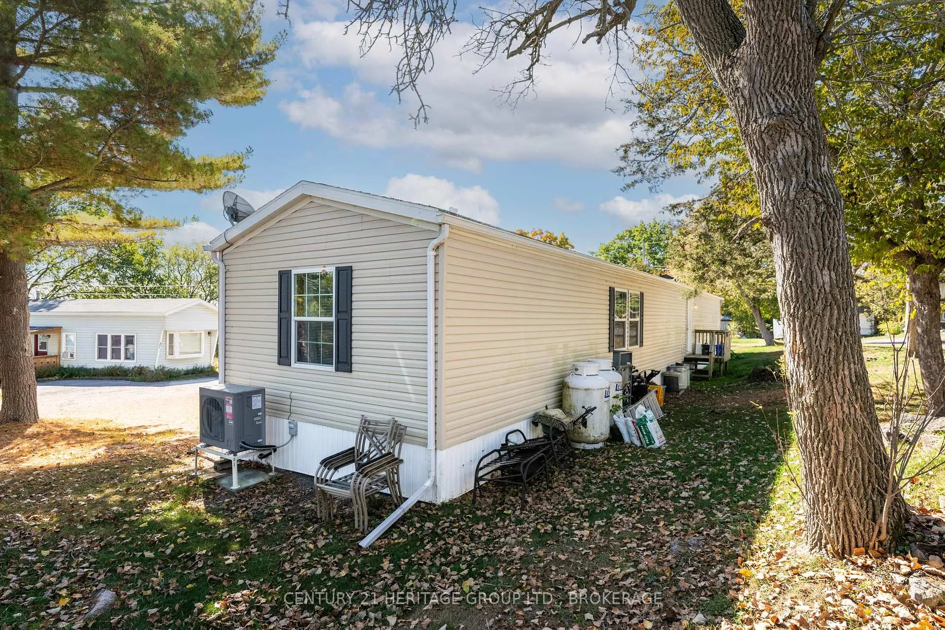 Photo 6 of Unit 7, 5633 Bath Road, Loyalist, Lennox and Addington - South — HOMEH