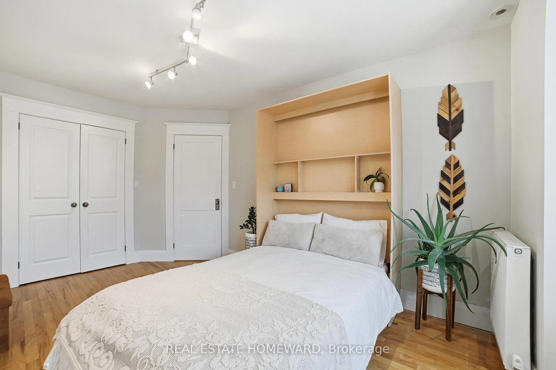 Photo 13 of 101 Bertmount Avenue, Toronto, South Riverdale — HOMEH