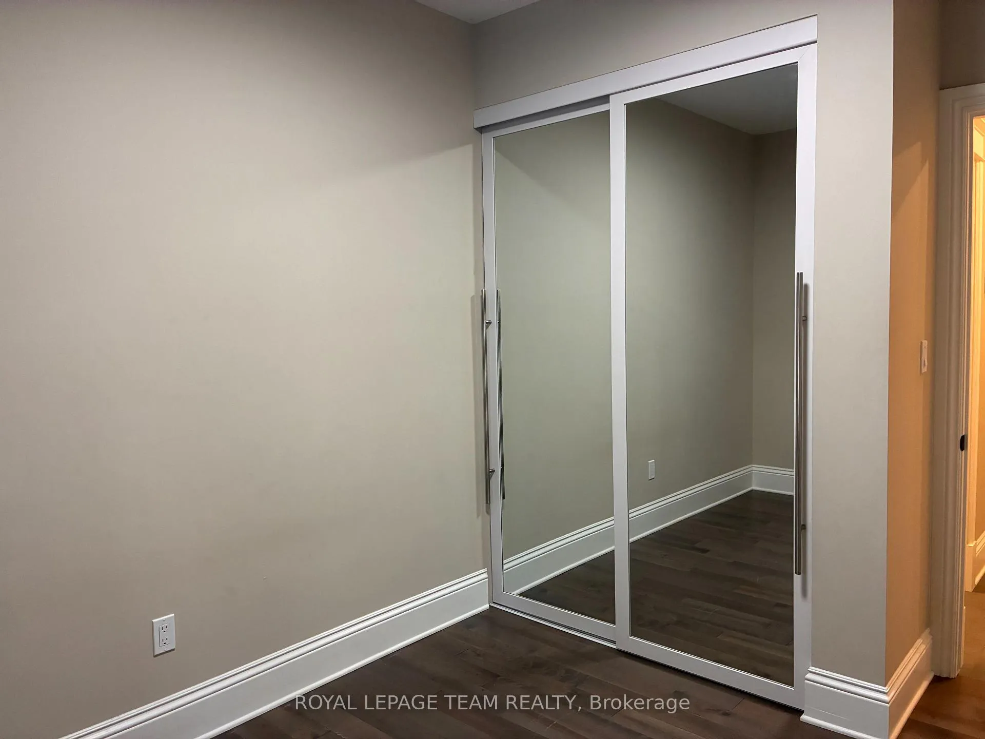 Photo 12 of Unit 1, 75 Cathcart Street, Ottawa, Lower Town/Byward Market — HOMEH