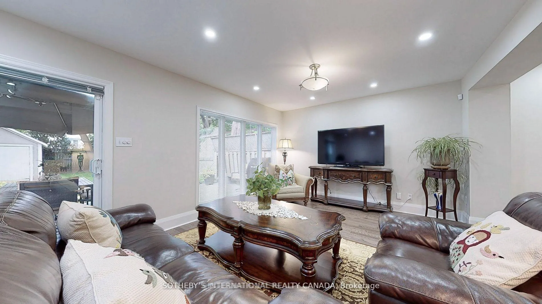 Photo 22 of 182 Duplex Avenue, Toronto, Yonge-Eglinton — HOMEH