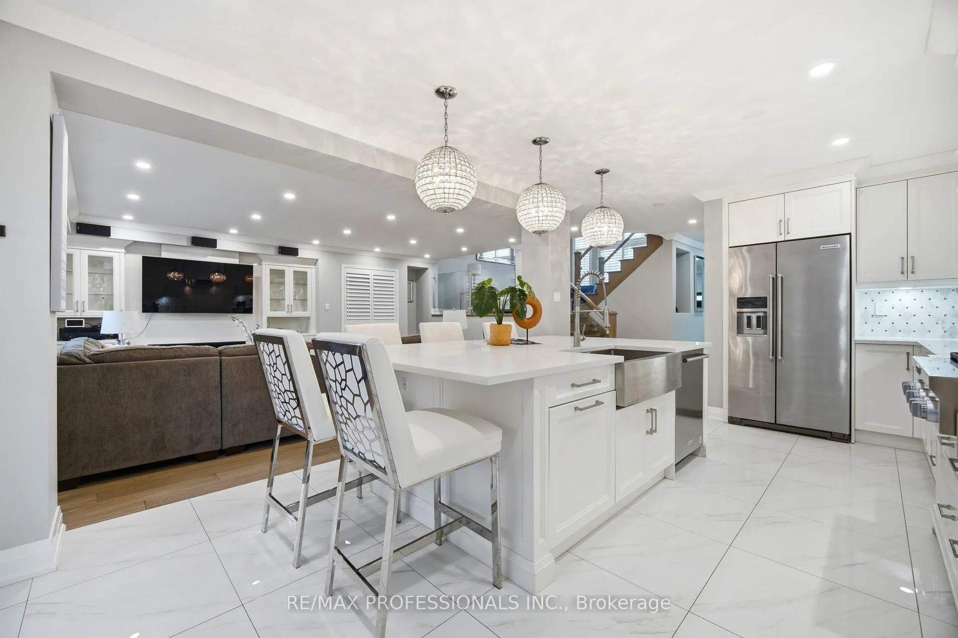 Photo 8 of 194 Fandango Drive, Brampton, Credit Valley — HOMEH