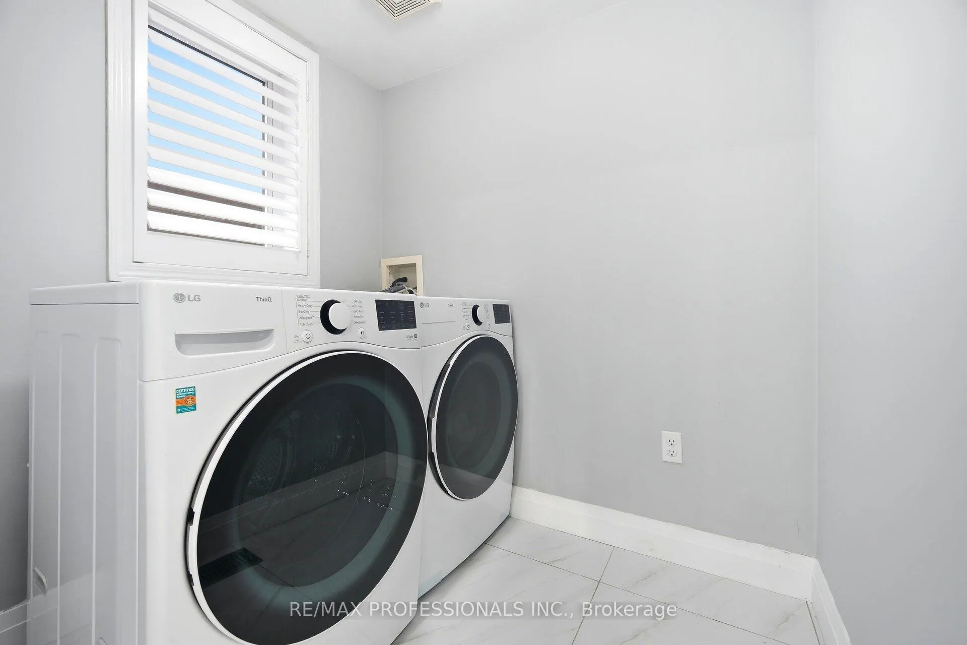 Photo 18 of 194 Fandango Drive, Brampton, Credit Valley — HOMEH
