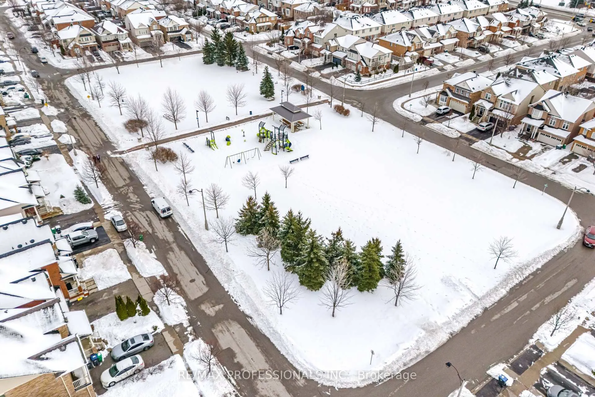 Photo 49 of 194 Fandango Drive, Brampton, Credit Valley — HOMEH