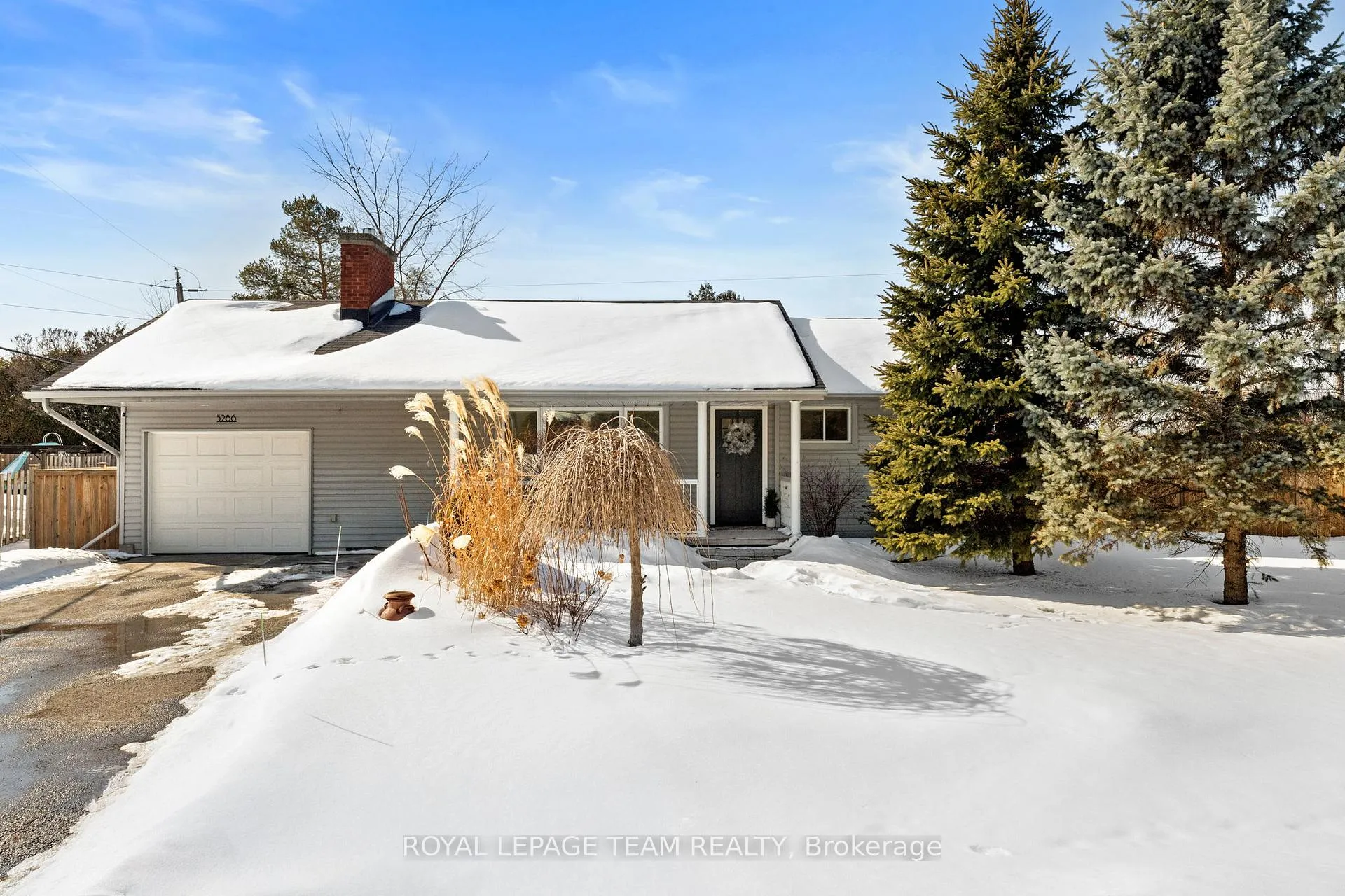Photo 1 of 5286 Hillcrest Drive, Ottawa, Manotick Long Island & Nicholls Island — HOMEH
