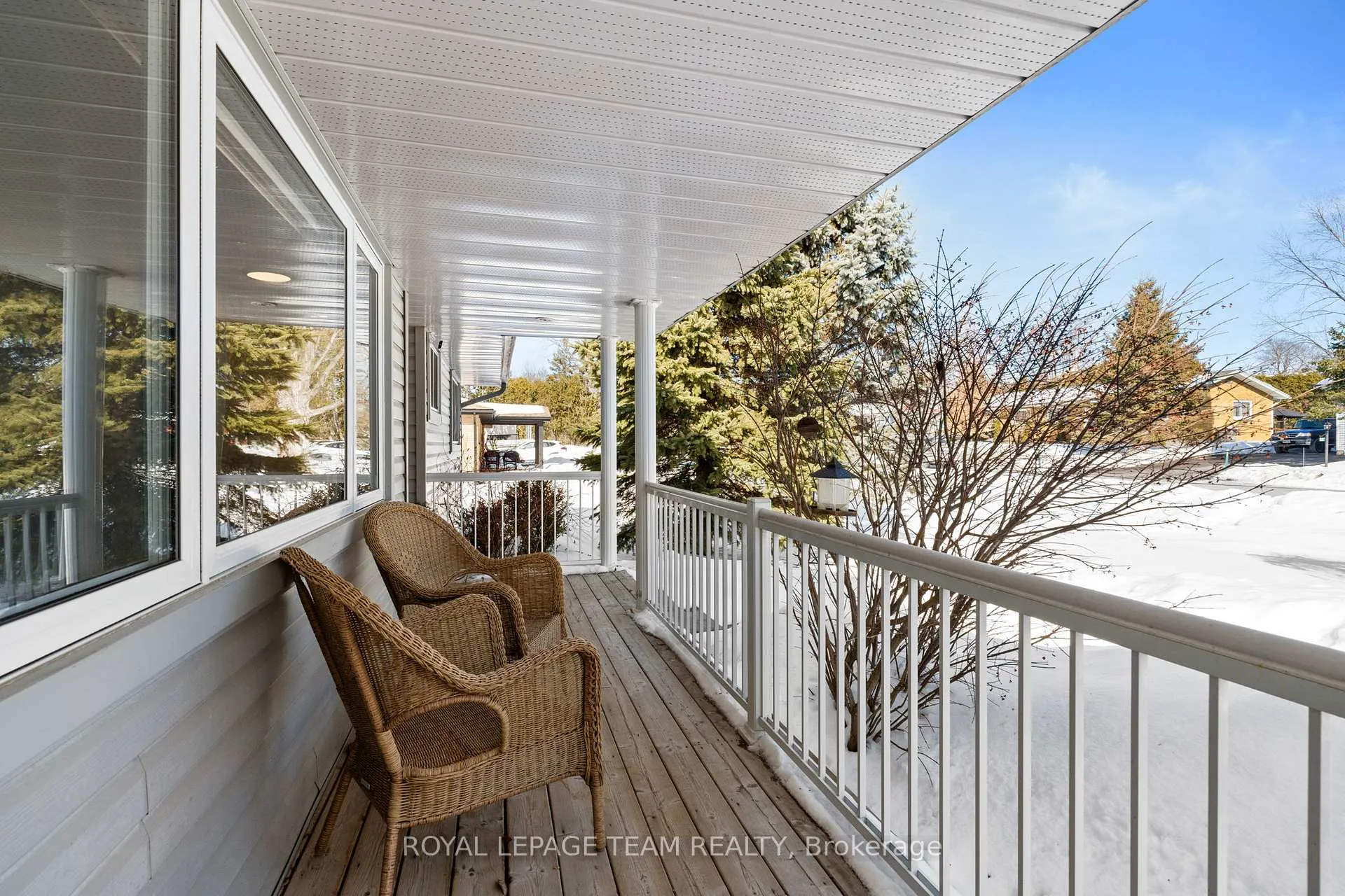 Photo 2 of 5286 Hillcrest Drive, Ottawa, Manotick Long Island & Nicholls Island — HOMEH