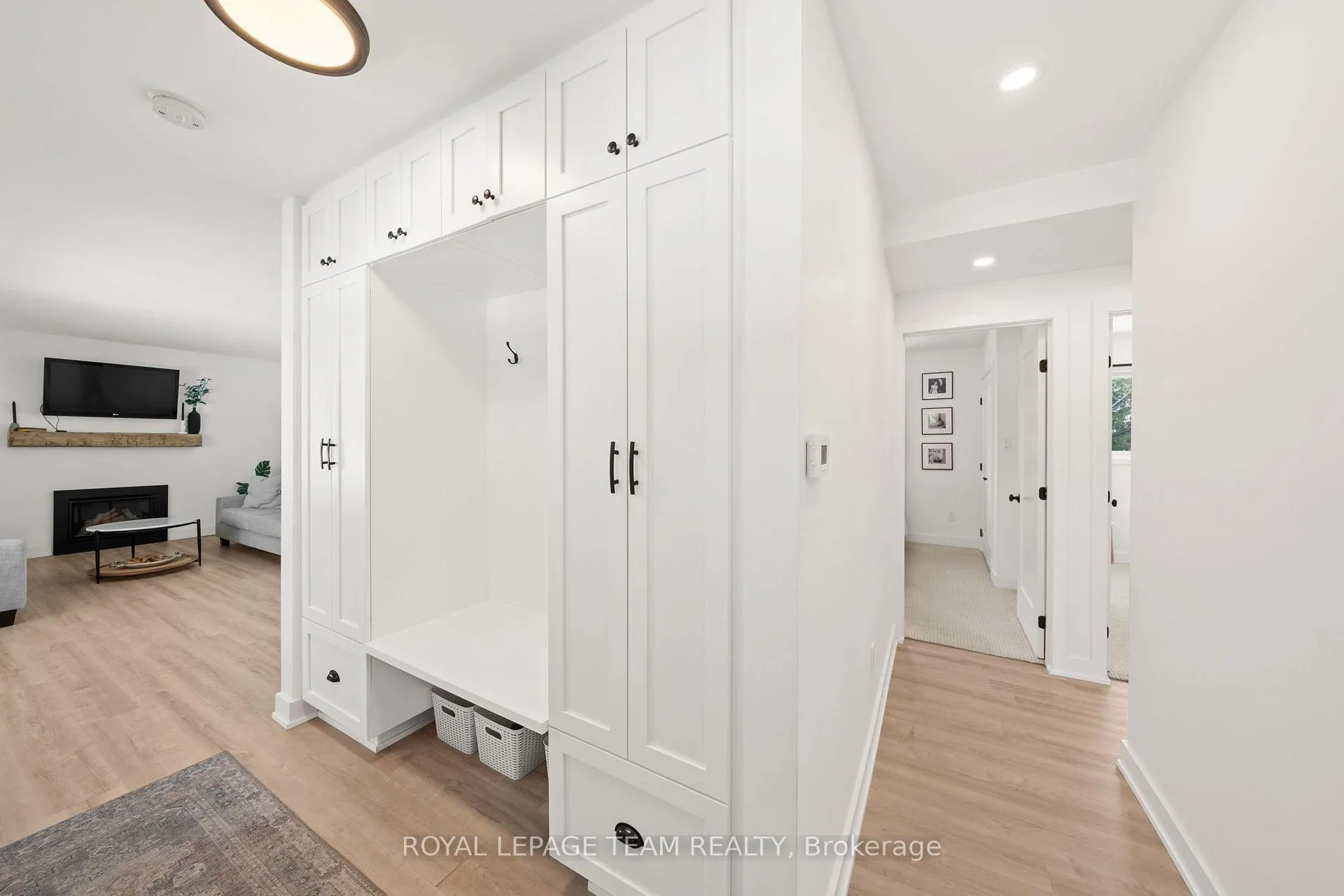 Photo 4 of 5286 Hillcrest Drive, Ottawa, Manotick Long Island & Nicholls Island — HOMEH