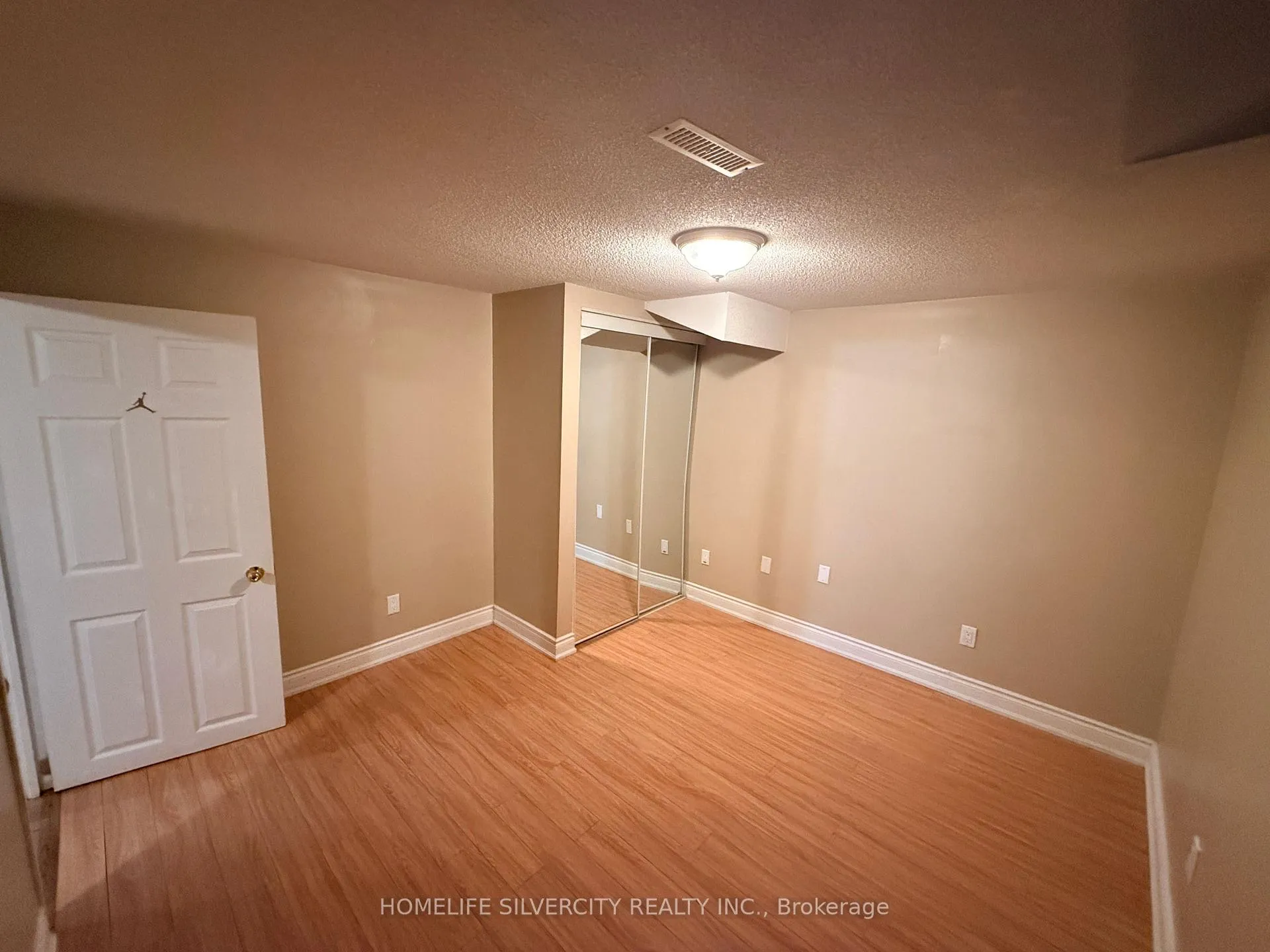 Photo 3 of Unit BSMT, 118 Chloe Crescent, Markham, Middlefield — HOMEH