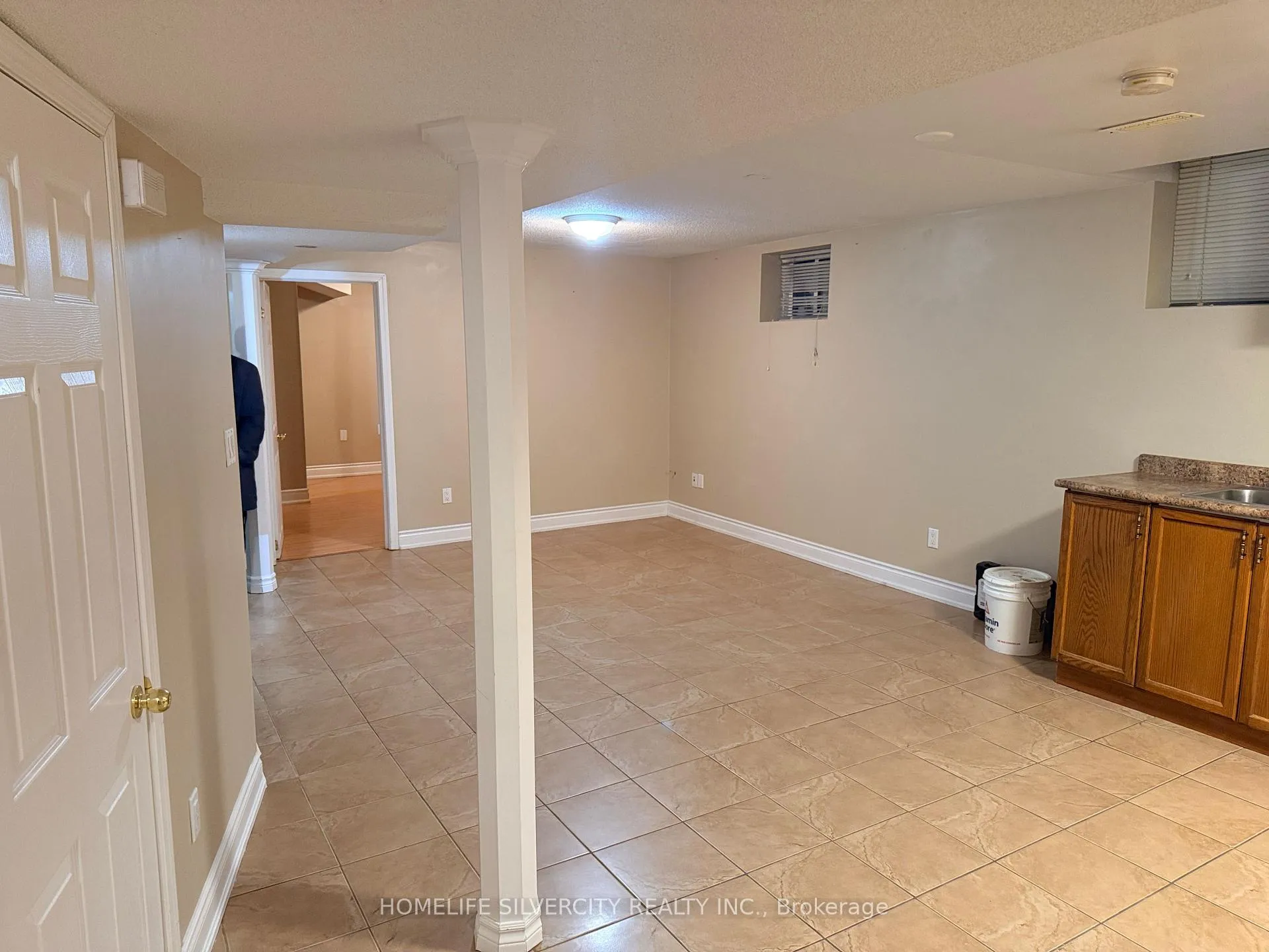 Photo 8 of Unit BSMT, 118 Chloe Crescent, Markham, Middlefield — HOMEH