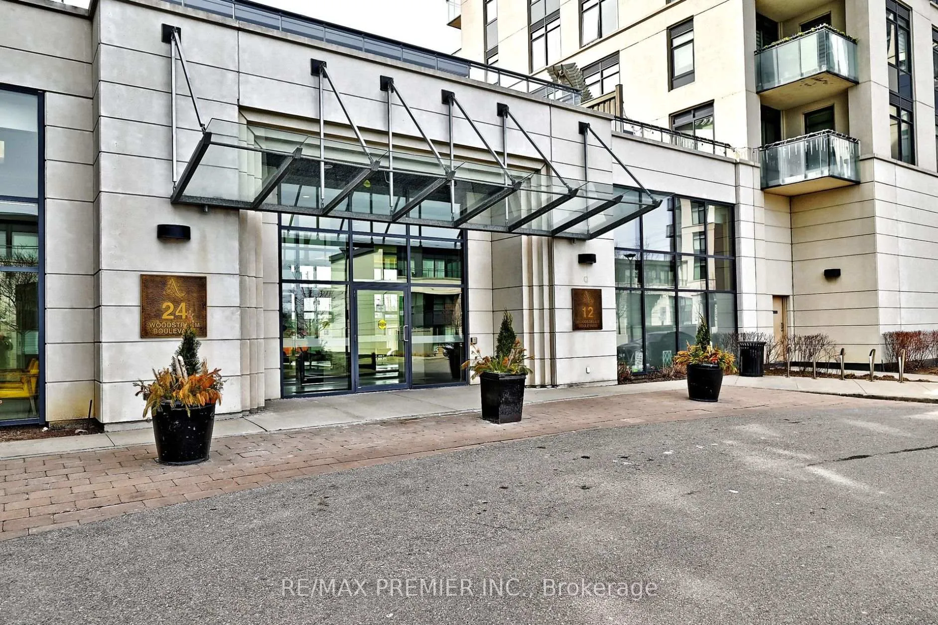 Photo 2 of Unit 919, 12 Woodstream Boulevard, Vaughan, Vaughan Grove — HOMEH