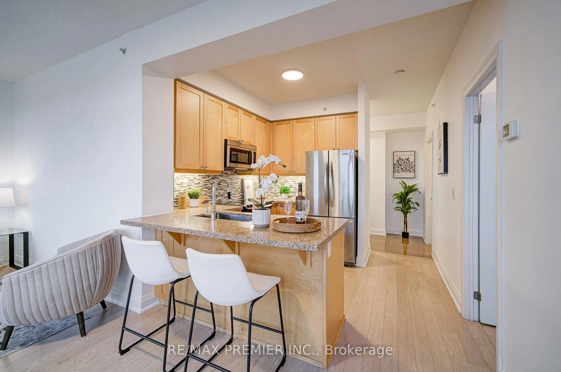 Photo 7 of Unit 919, 12 Woodstream Boulevard, Vaughan, Vaughan Grove — HOMEH