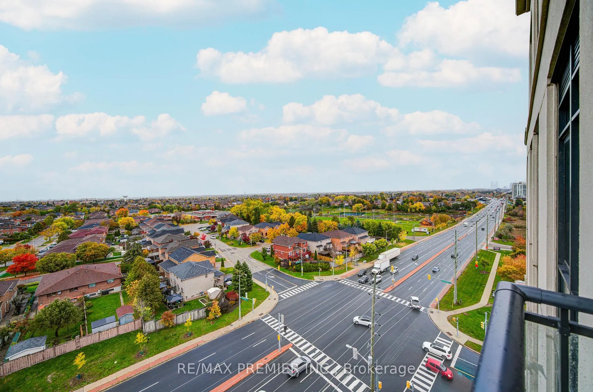 Photo 29 of Unit 919, 12 Woodstream Boulevard, Vaughan, Vaughan Grove — HOMEH