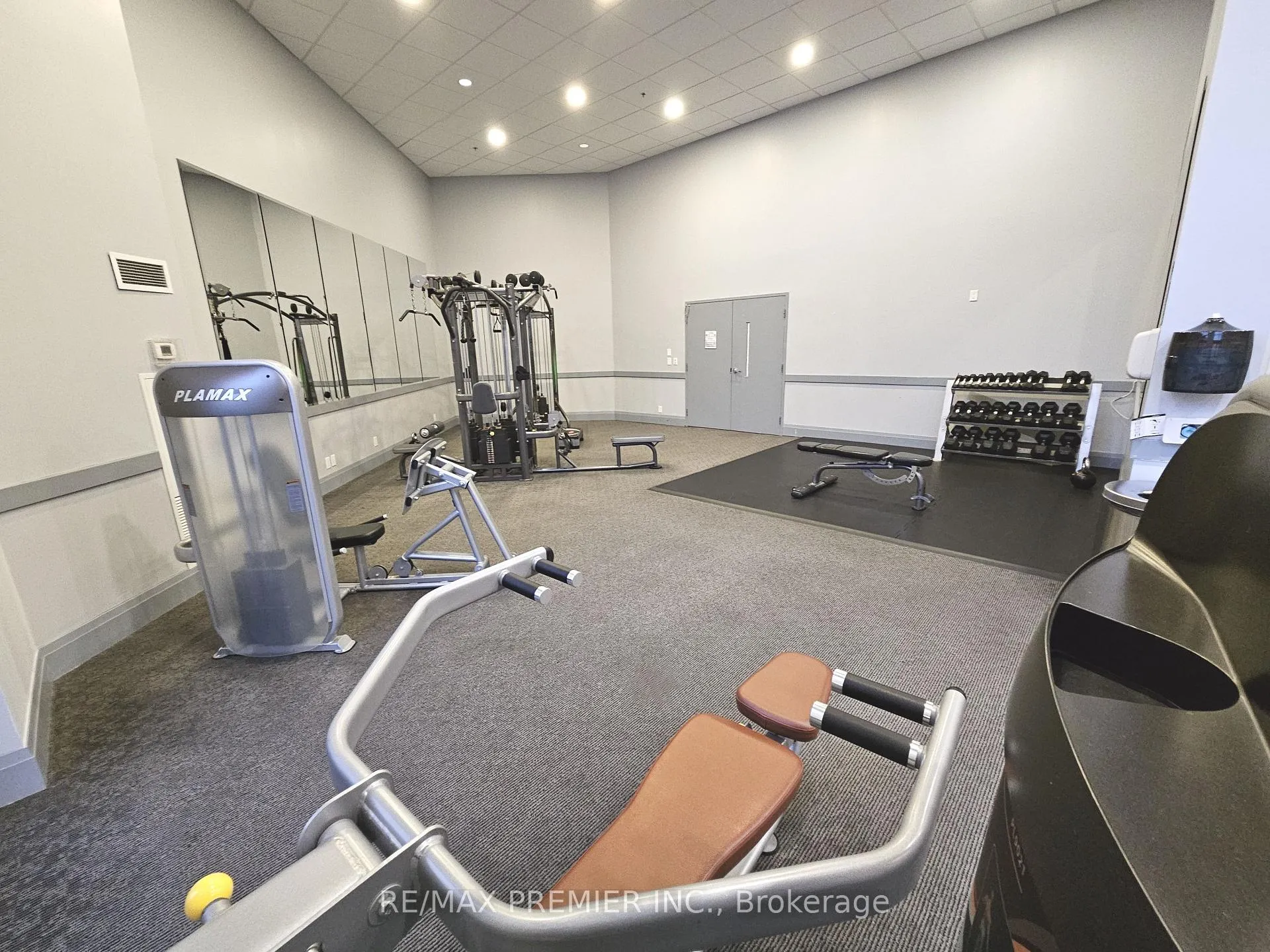 Photo 31 of Unit 919, 12 Woodstream Boulevard, Vaughan, Vaughan Grove — HOMEH