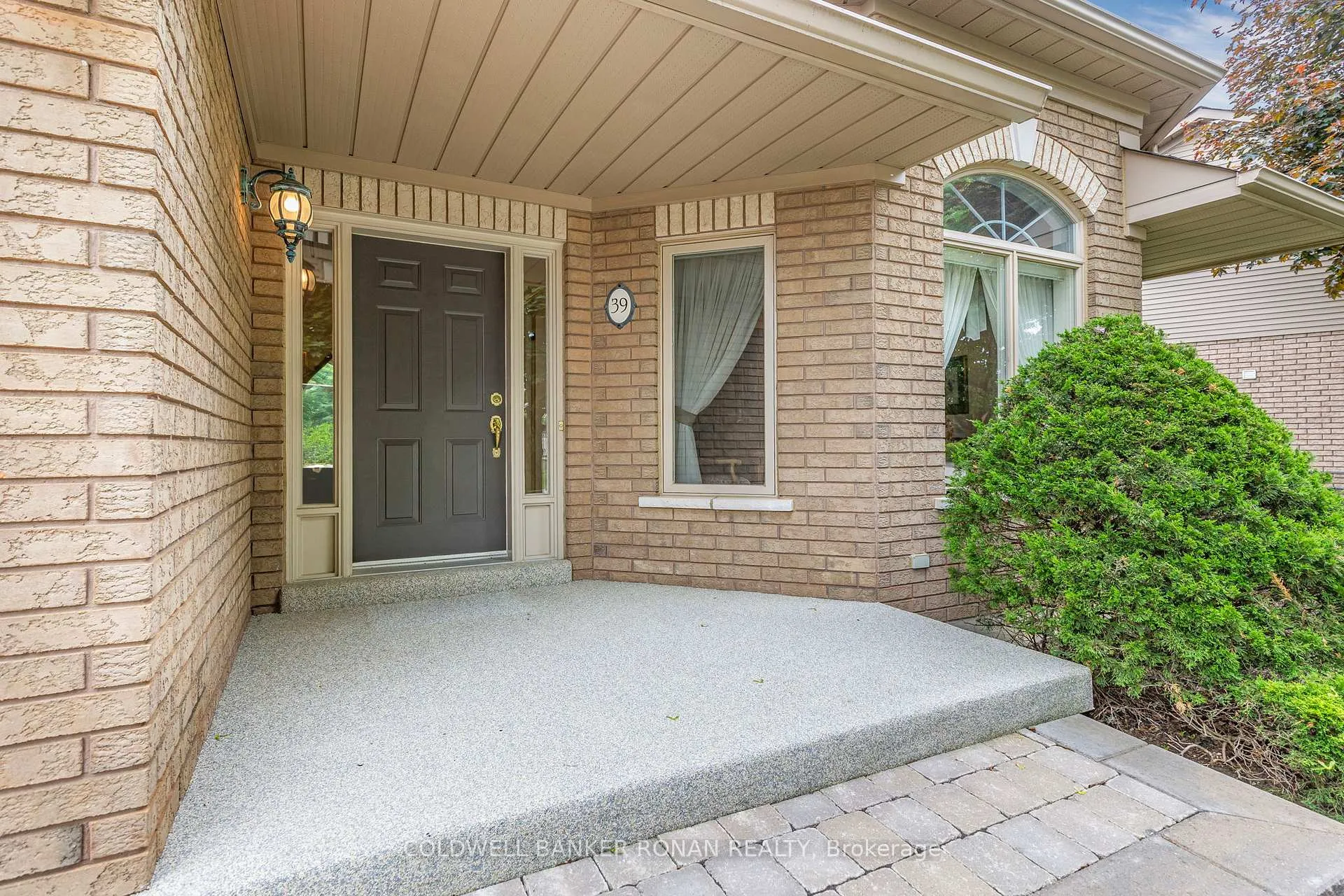 Photo 5 of 39 Bella Vista Trail, New Tecumseth, Alliston — HOMEH