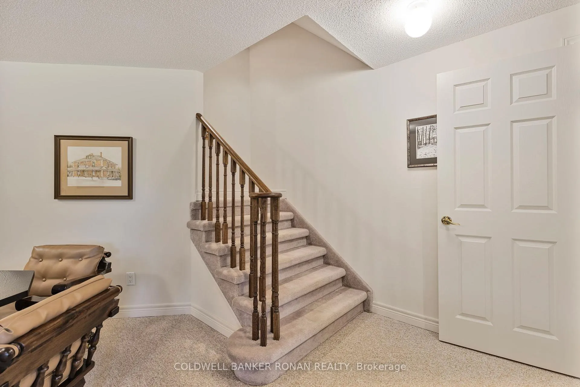 Photo 31 of 39 Bella Vista Trail, New Tecumseth, Alliston — HOMEH