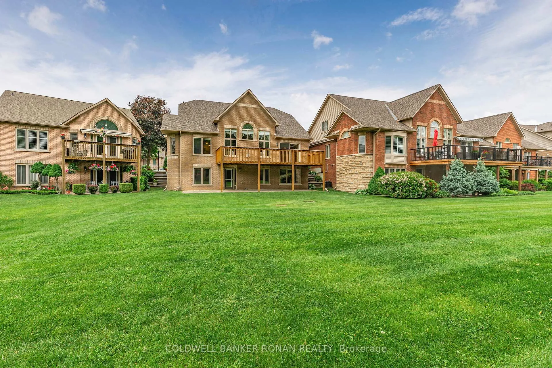 Photo 44 of 39 Bella Vista Trail, New Tecumseth, Alliston — HOMEH