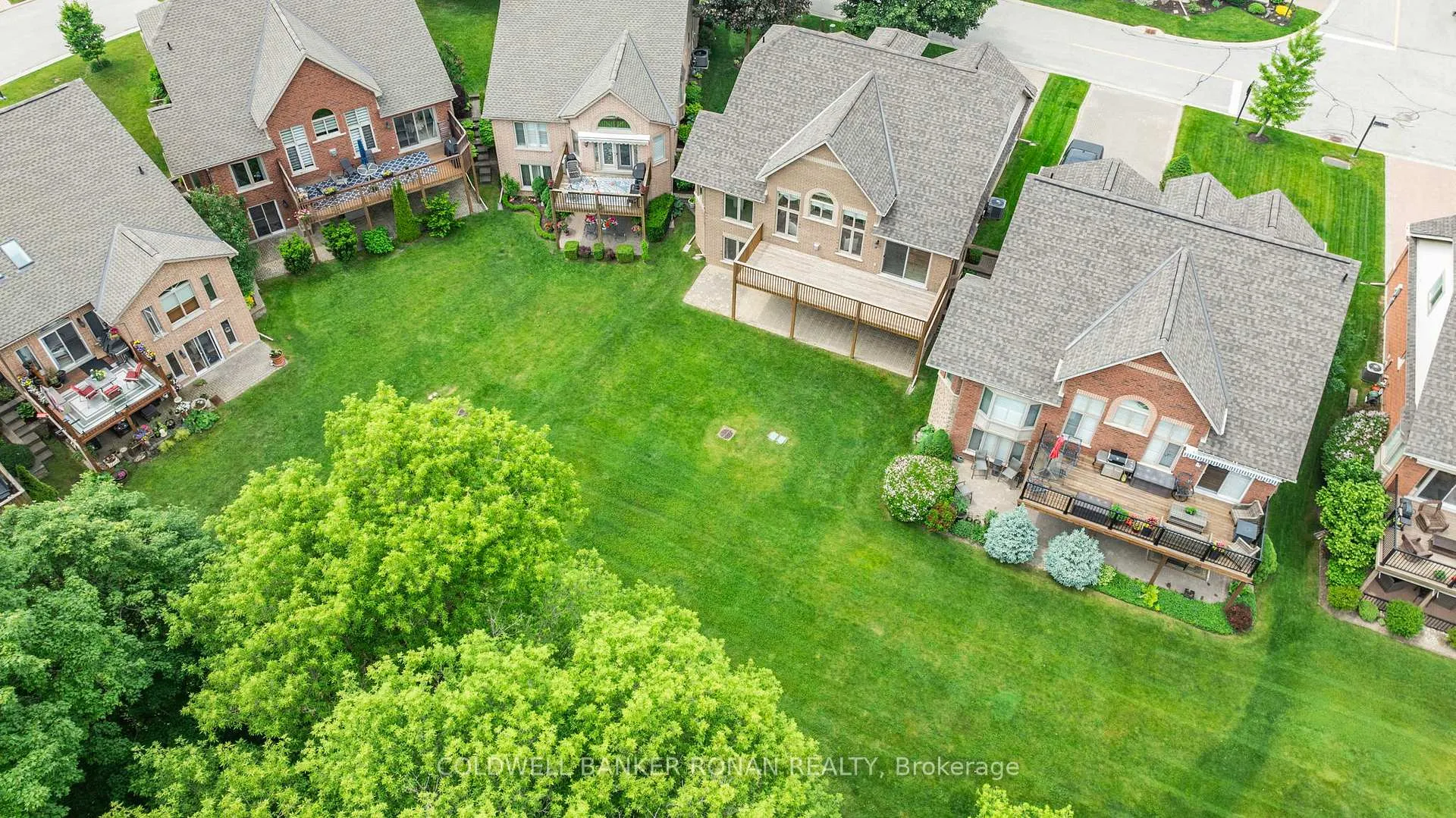 Photo 48 of 39 Bella Vista Trail, New Tecumseth, Alliston — HOMEH