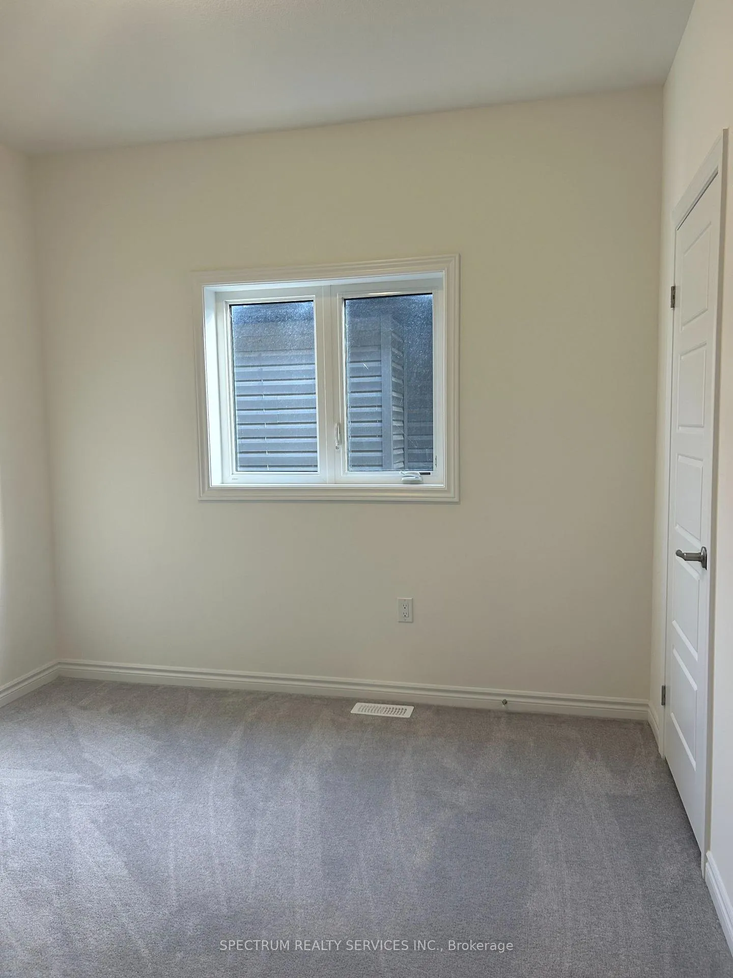 Photo 12 of 276 Pottruff Road, Brantford — HOMEH