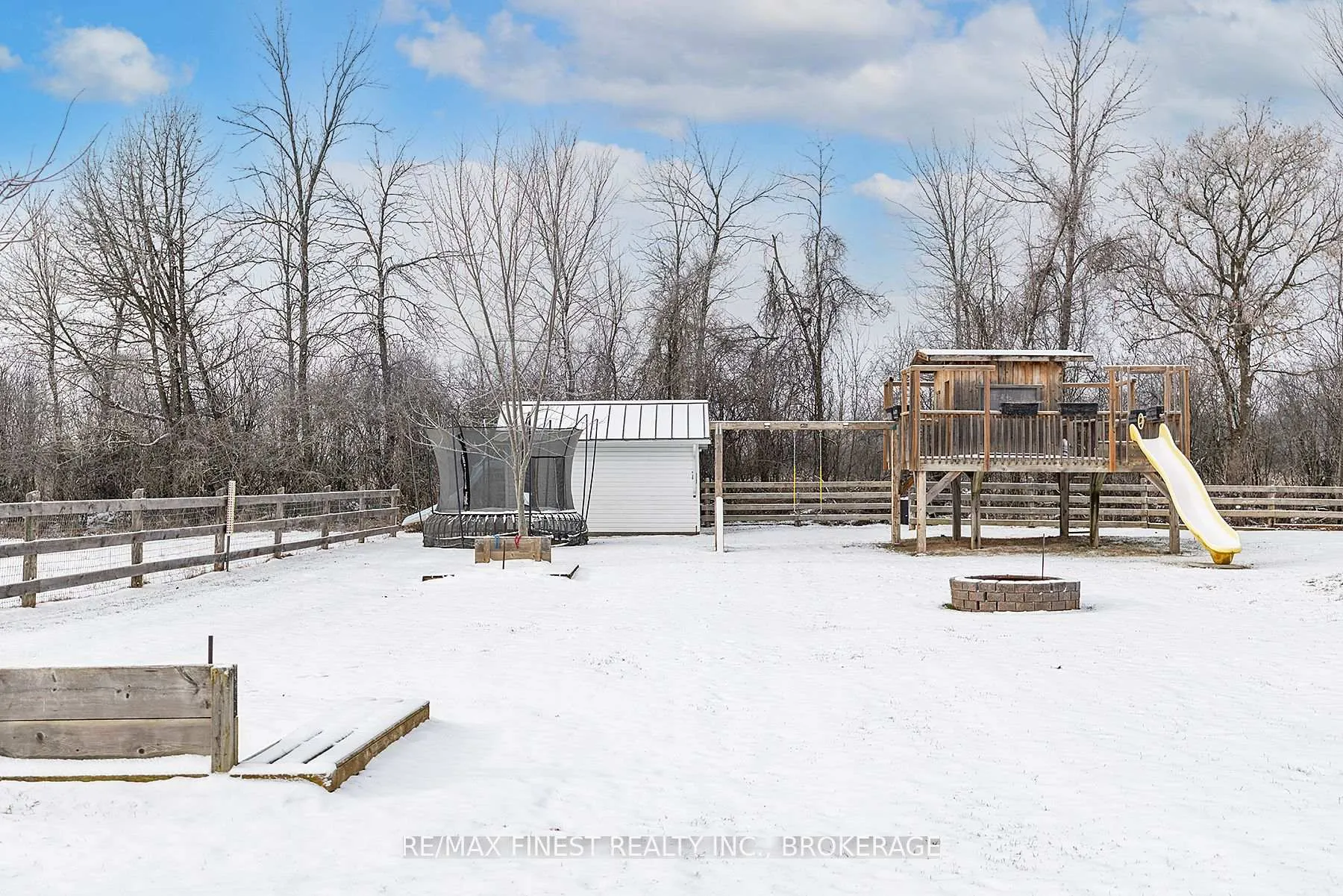 Photo 8 of 2060 Westbrook Road, Kingston, City North of 401 — HOMEH