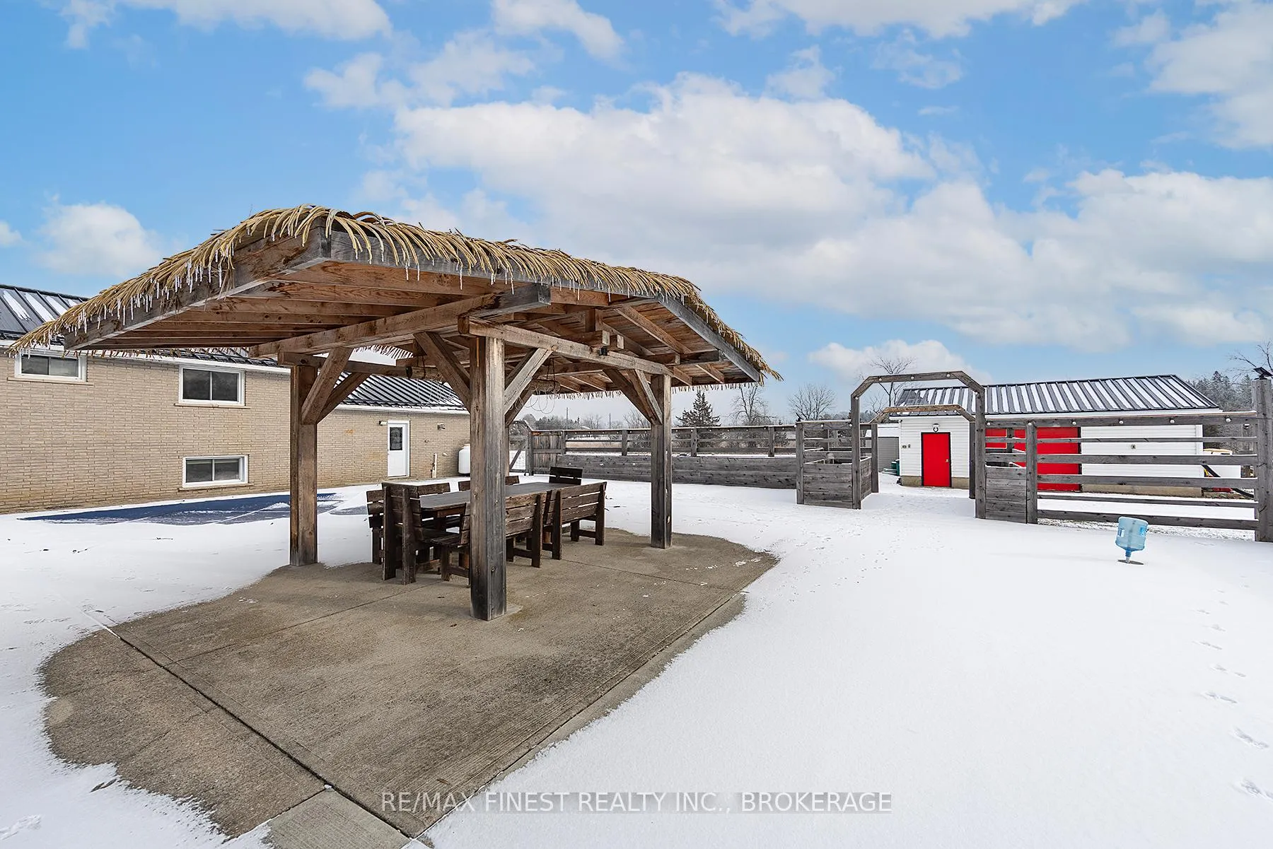 Photo 11 of 2060 Westbrook Road, Kingston, City North of 401 — HOMEH
