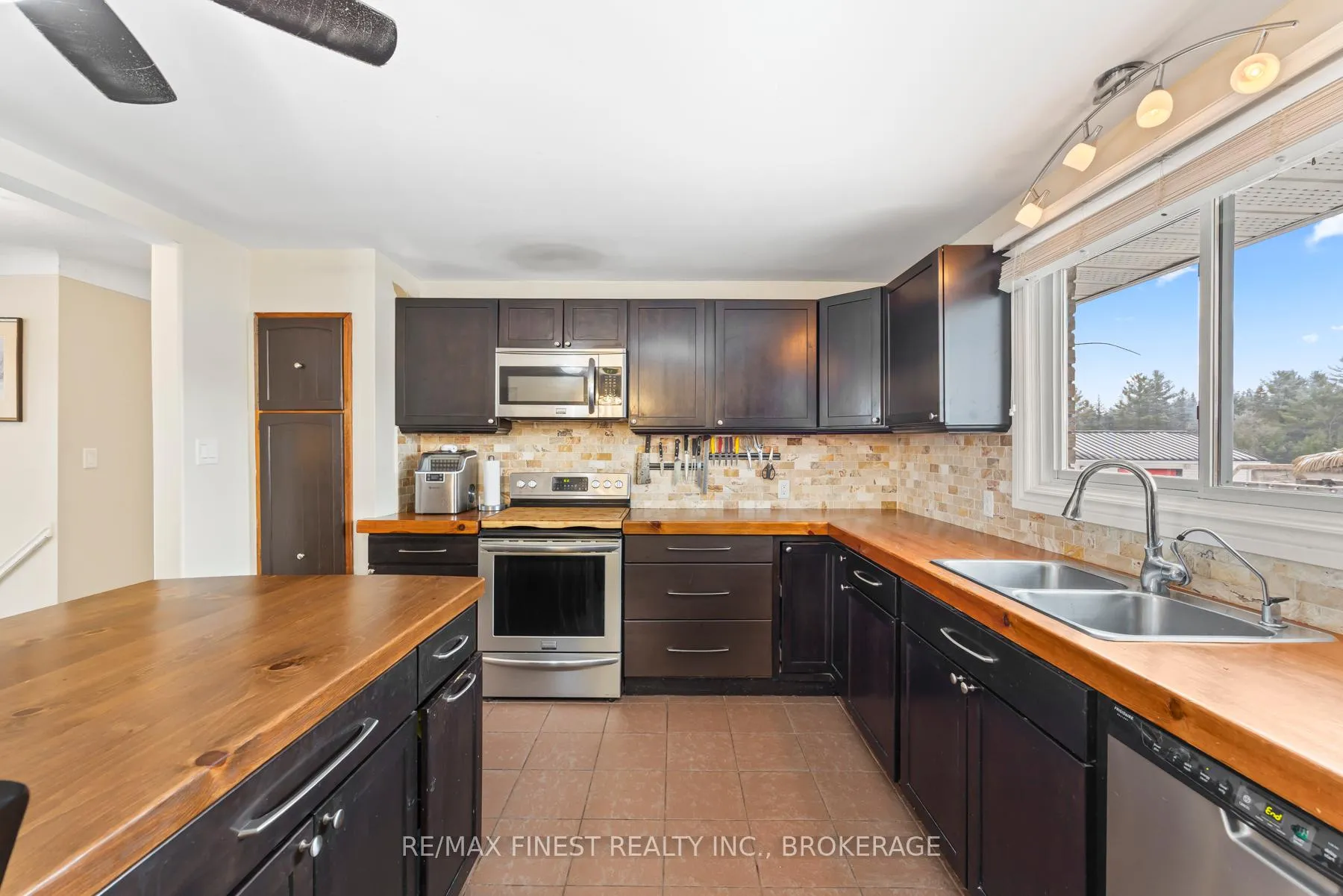 Photo 30 of 2060 Westbrook Road, Kingston, City North of 401 — HOMEH