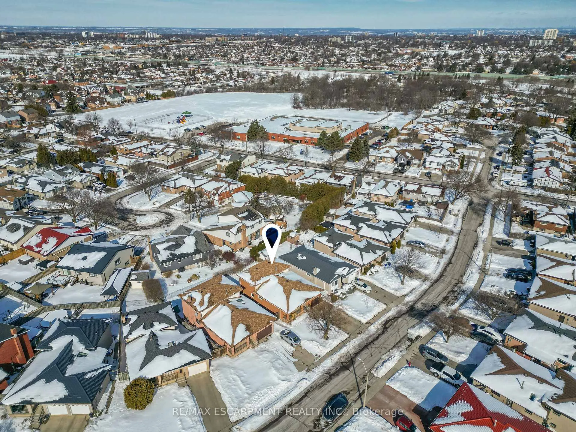 Photo 33 of 209 Ravenbury Drive, Hamilton, Randall — HOMEH