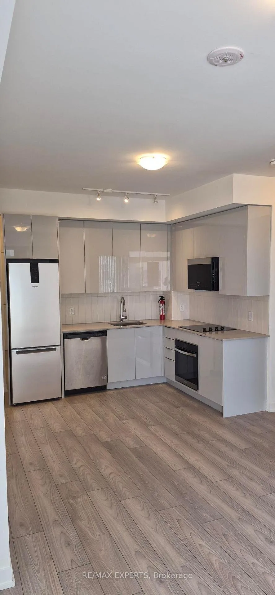 Photo 1 of Unit 1101, 474 Caldari Road, Vaughan, Concord — HOMEH