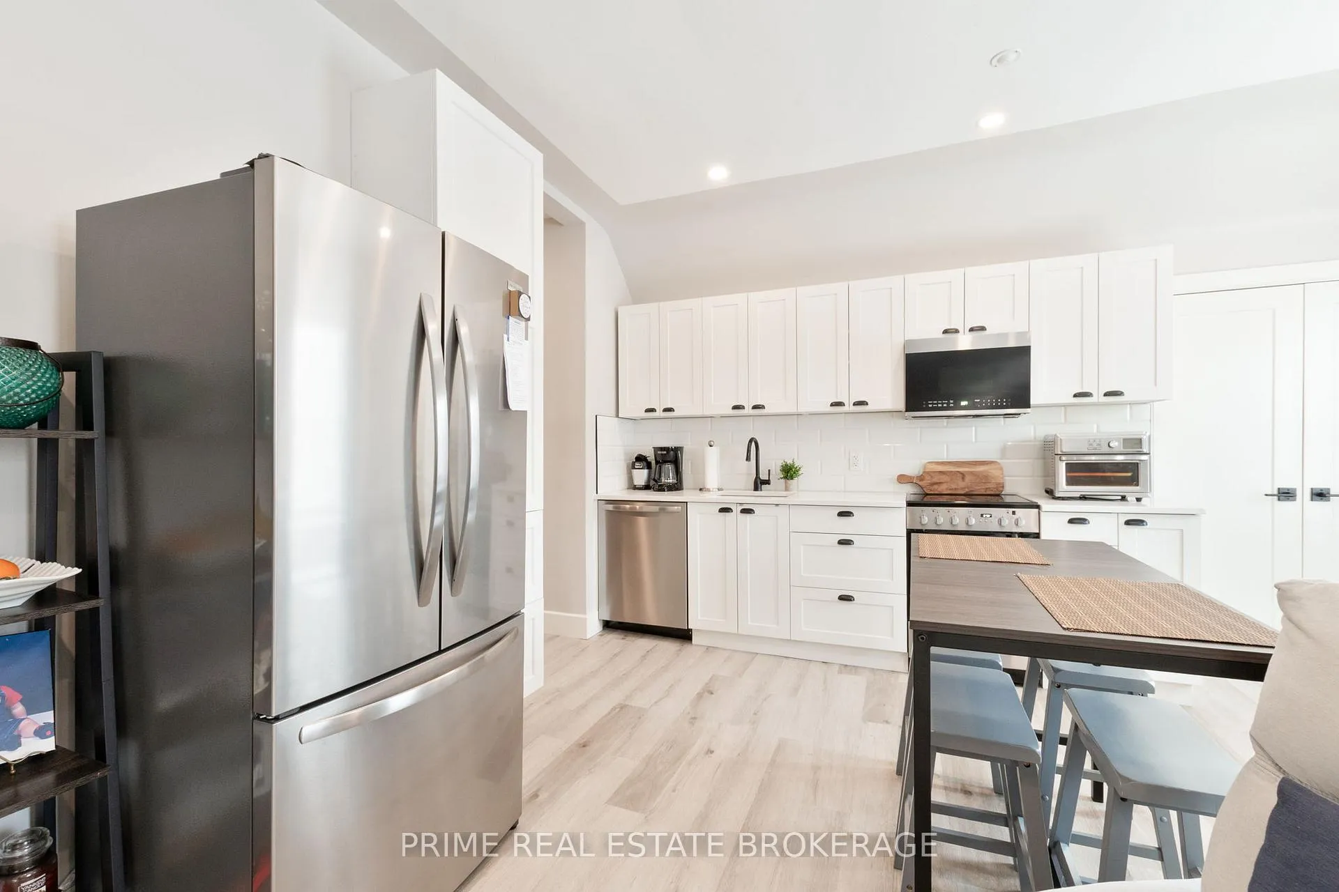 Photo 13 of 95 Elgin Street, St. Thomas — HOMEH