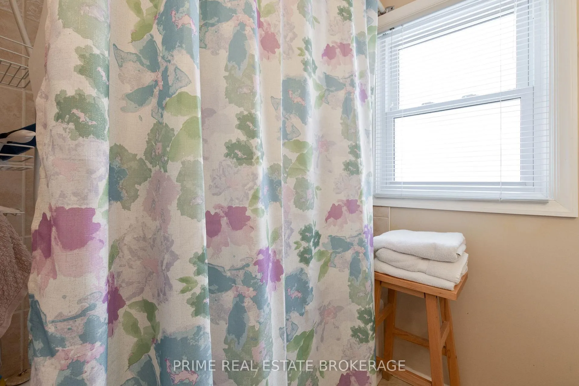 Photo 29 of 95 Elgin Street, St. Thomas — HOMEH