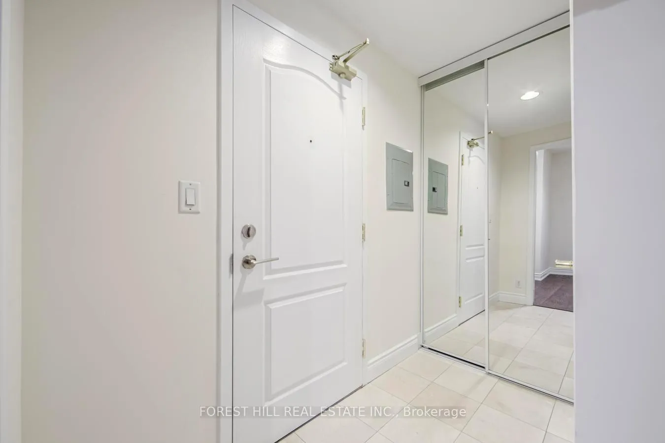 Photo 3 of Unit 506, 20 Collier Street, Toronto, Rosedale-Moore Park — HOMEH