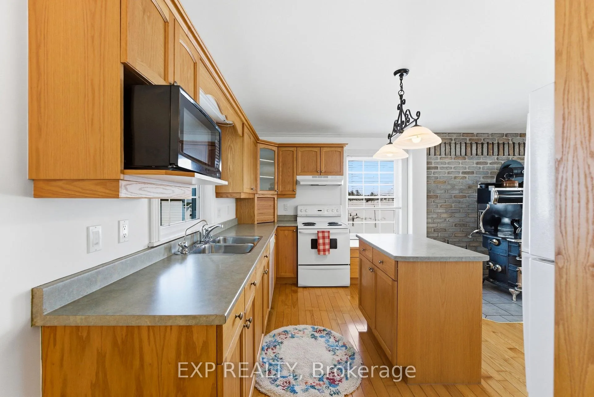Photo 8 of 53 Rockies Road, Tweed, Elzevir (Twp) — HOMEH