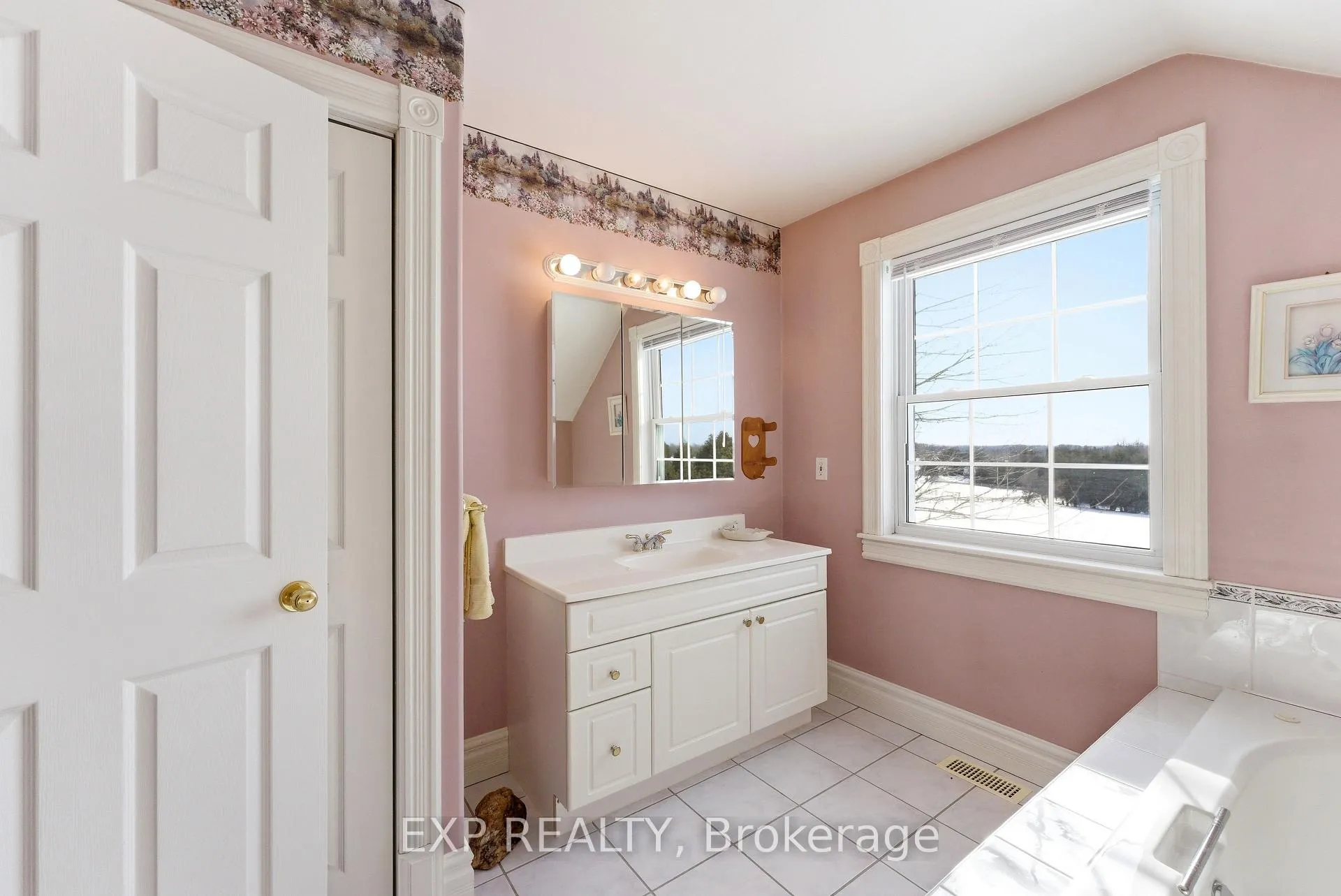 Photo 15 of 53 Rockies Road, Tweed, Elzevir (Twp) — HOMEH